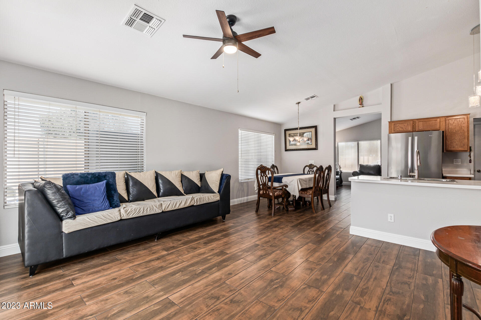 8302 W BAXTER Drive