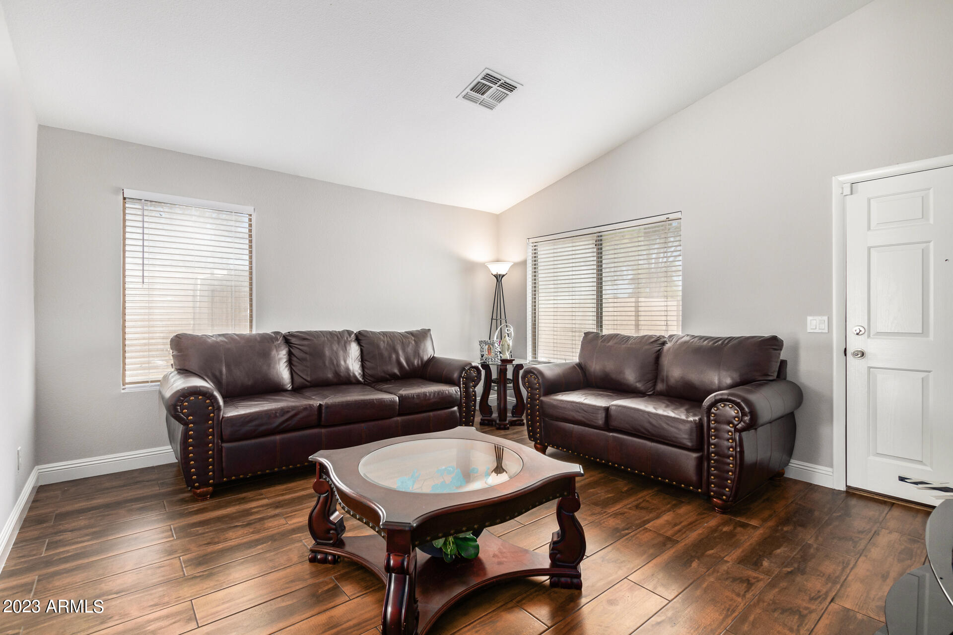 8302 W BAXTER Drive