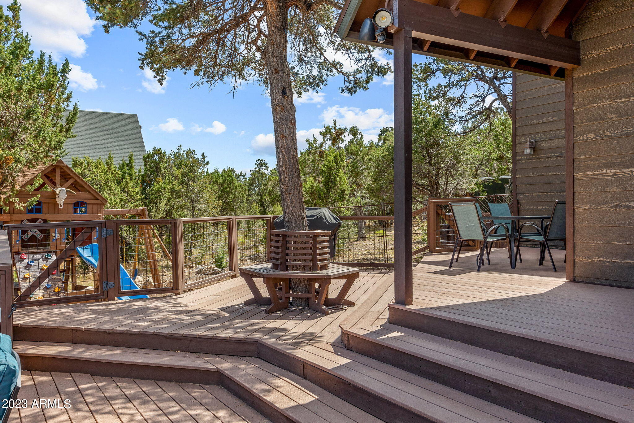 1557 GREEN HAVEN Circle
