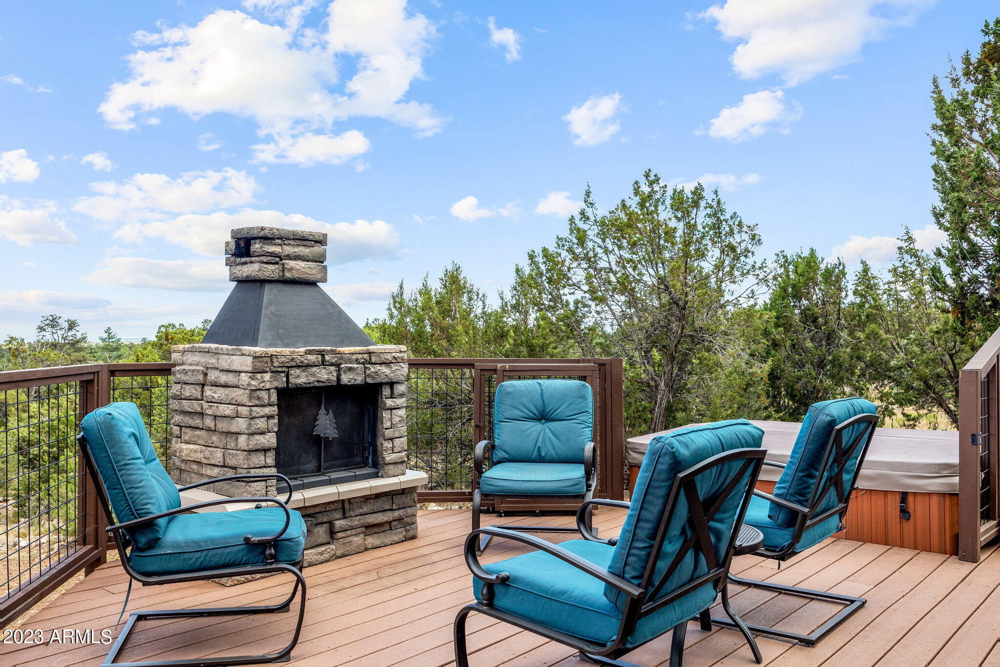 1557 GREEN HAVEN Circle