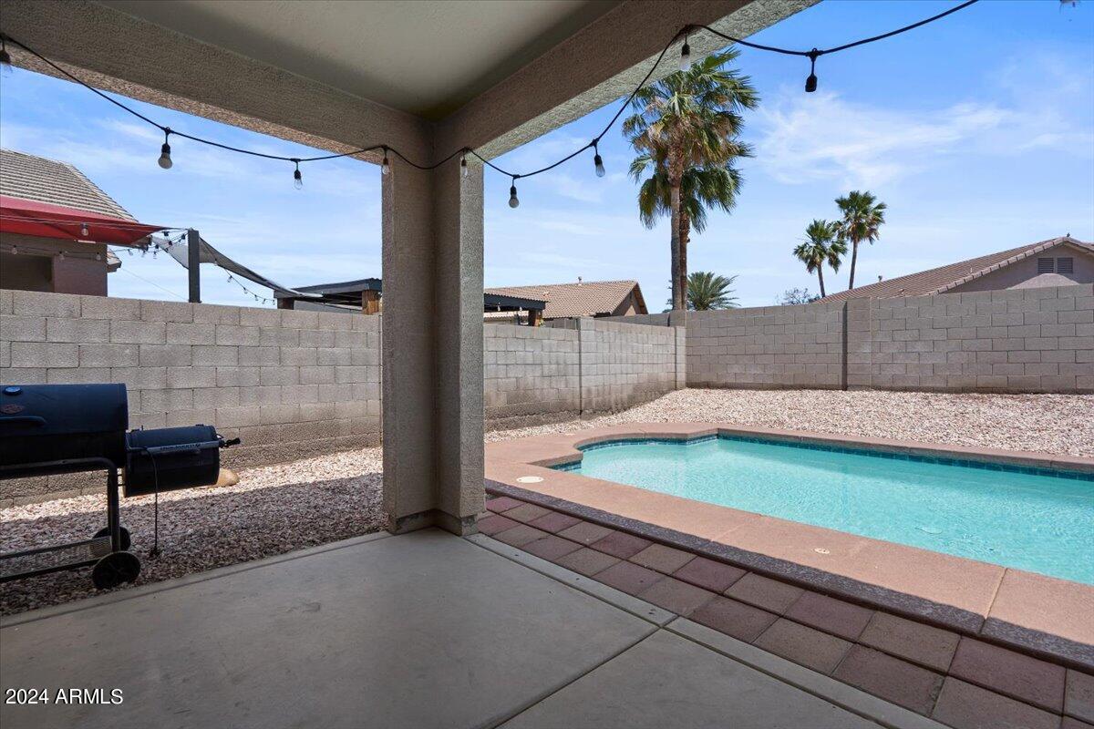 12506 W Jefferson Street