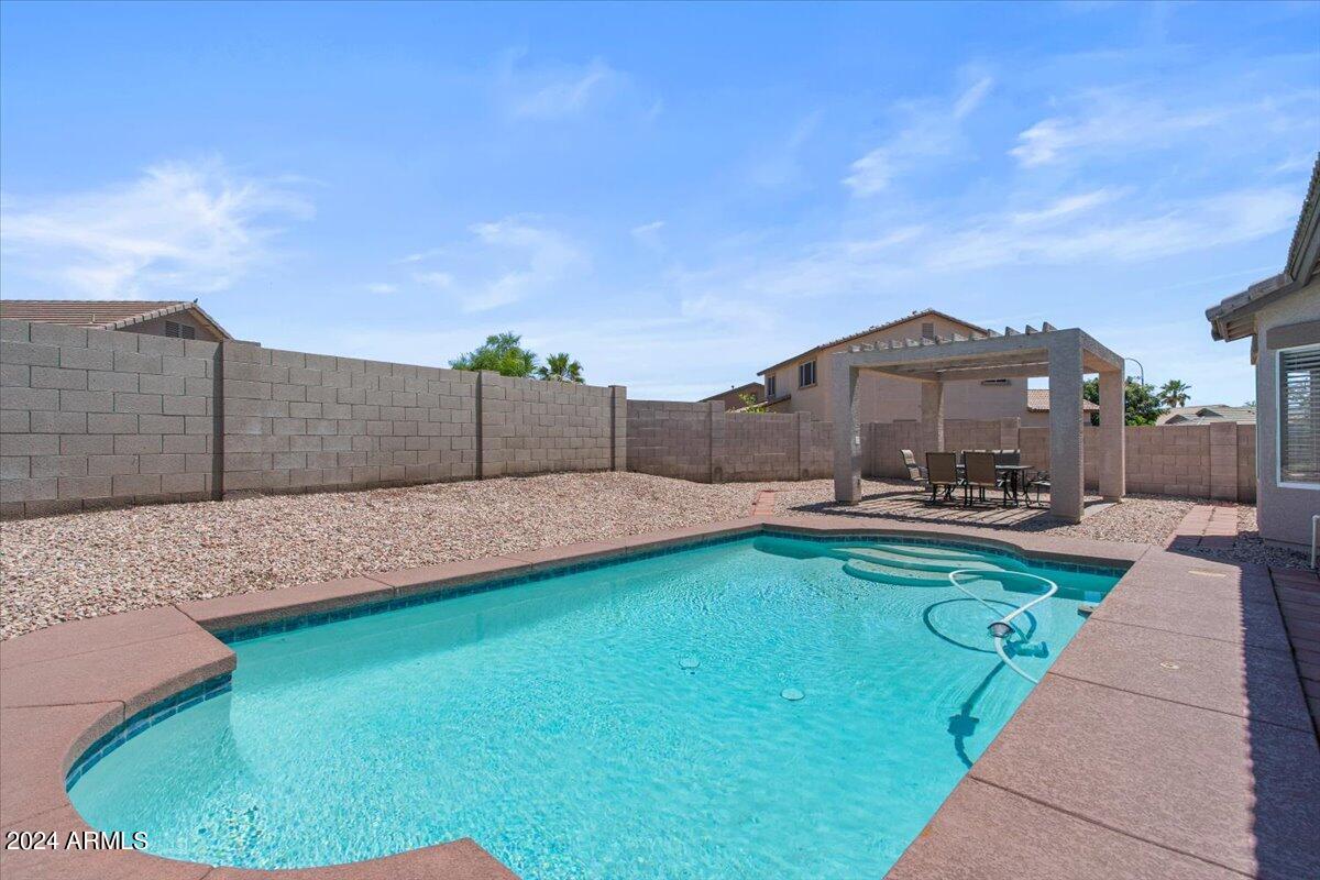 12506 W Jefferson Street