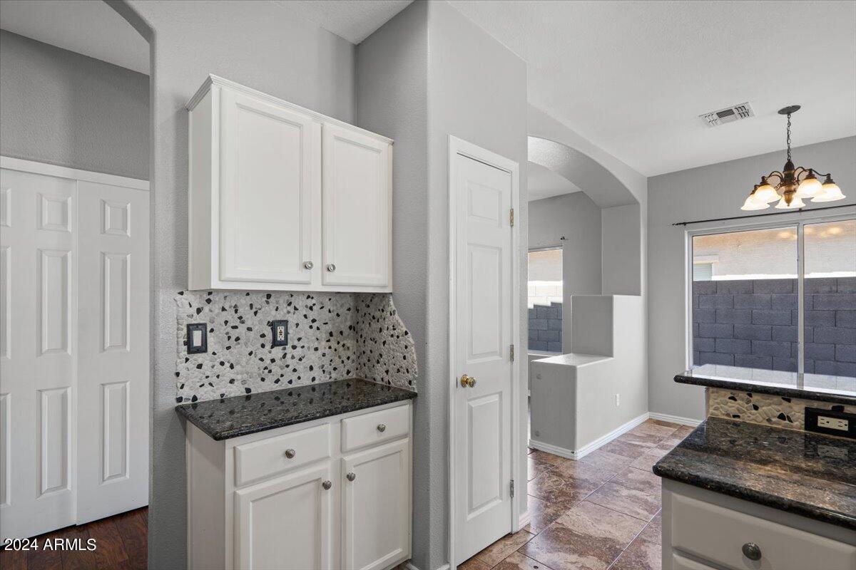 12506 W Jefferson Street