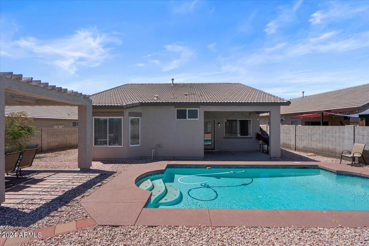 12506 W Jefferson Street