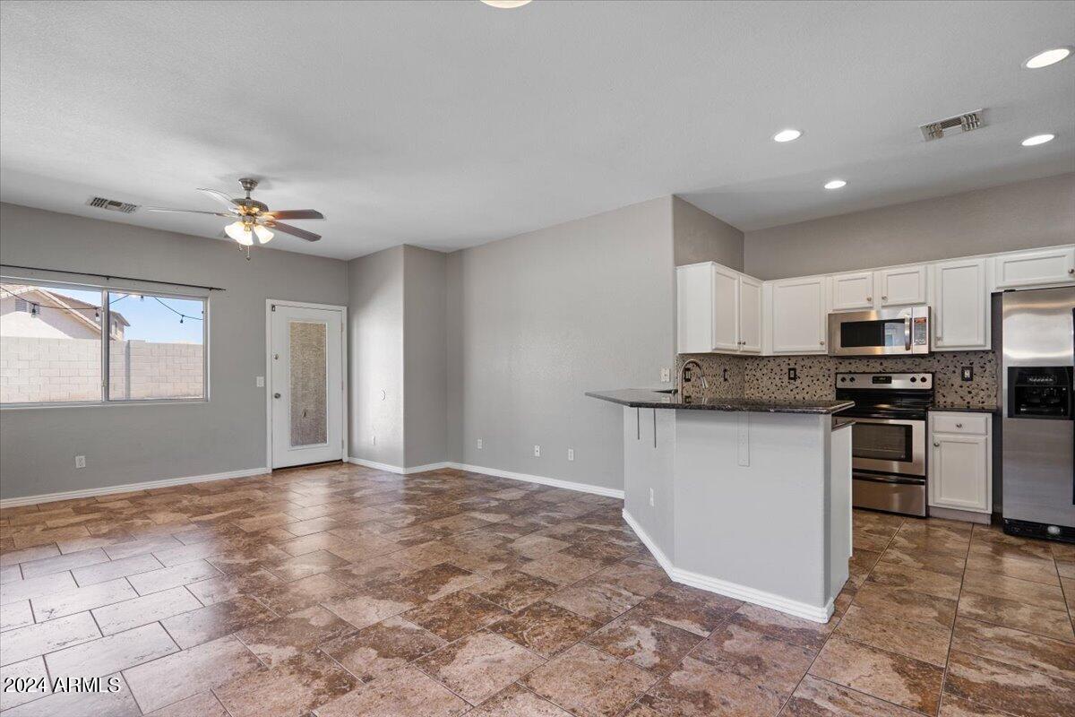 12506 W Jefferson Street