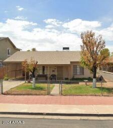 119 E HILL Drive
