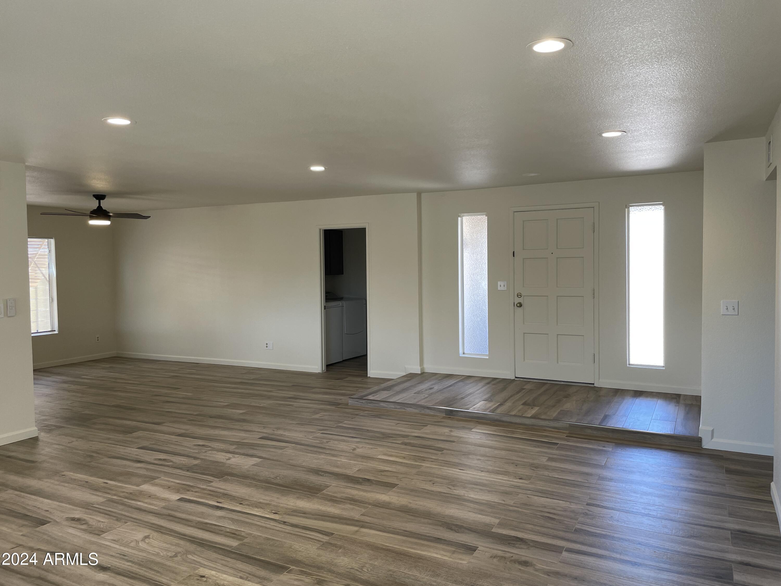 5123 W LARKSPUR Drive