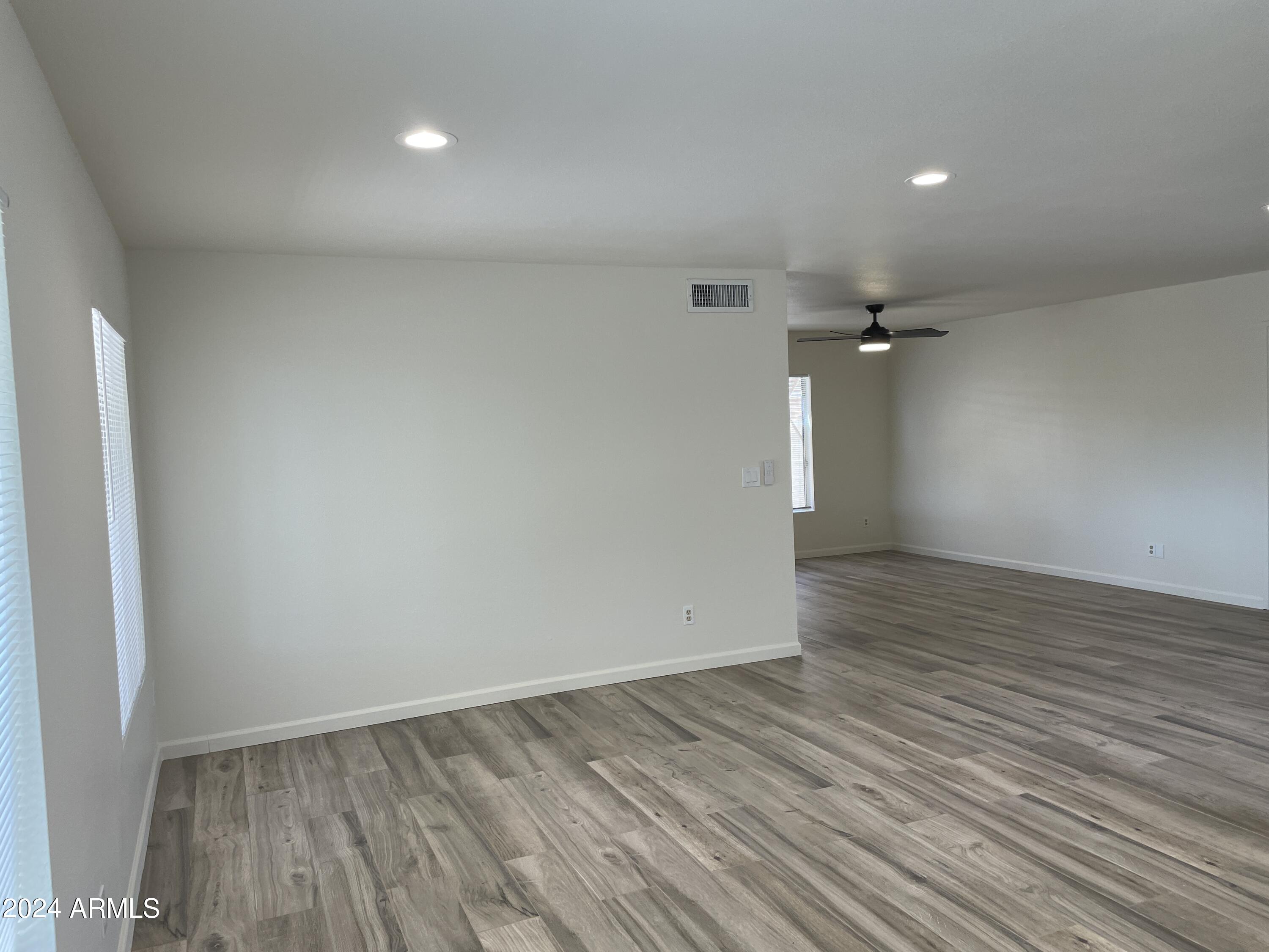 5123 W LARKSPUR Drive