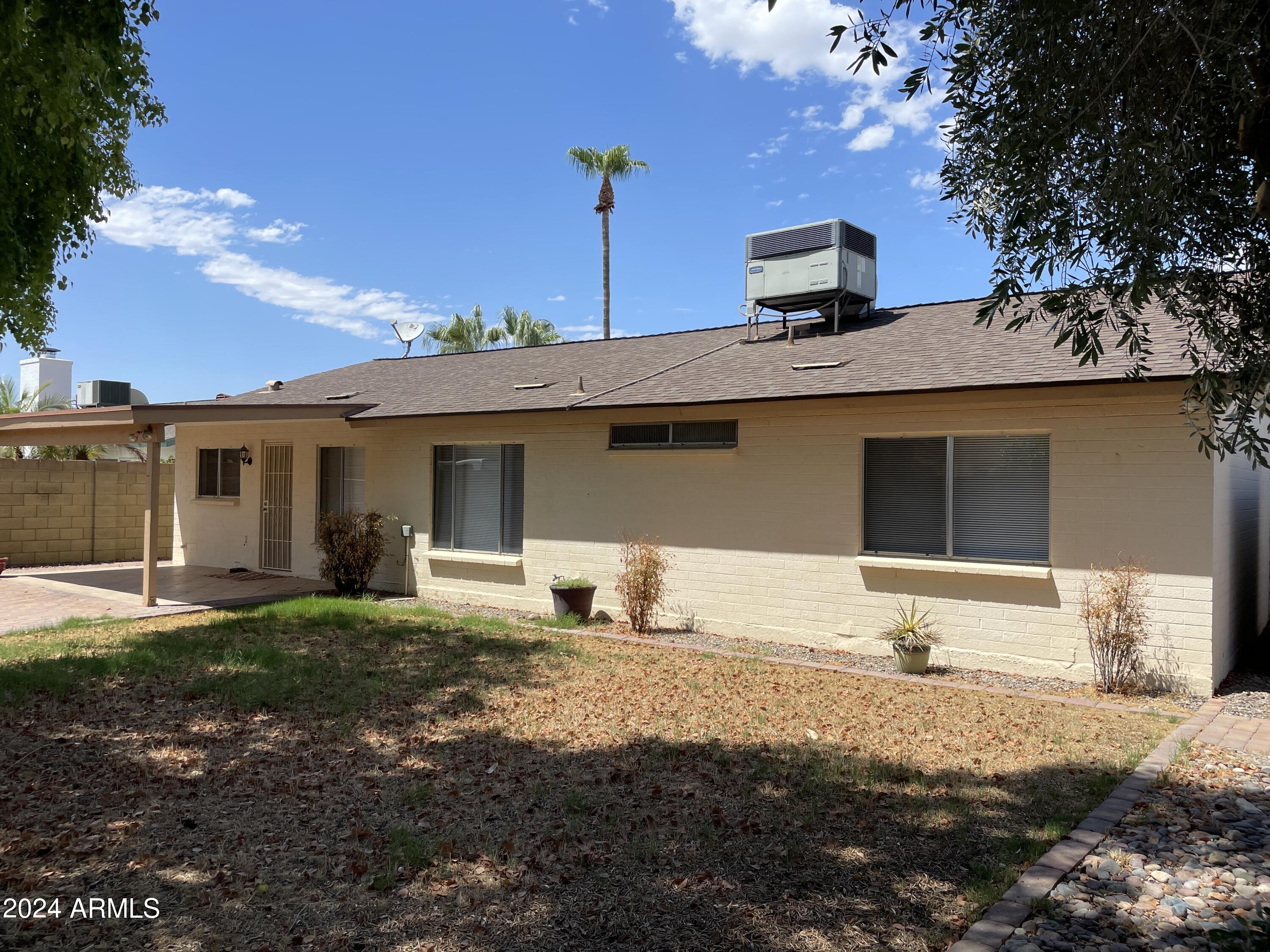 5123 W LARKSPUR Drive