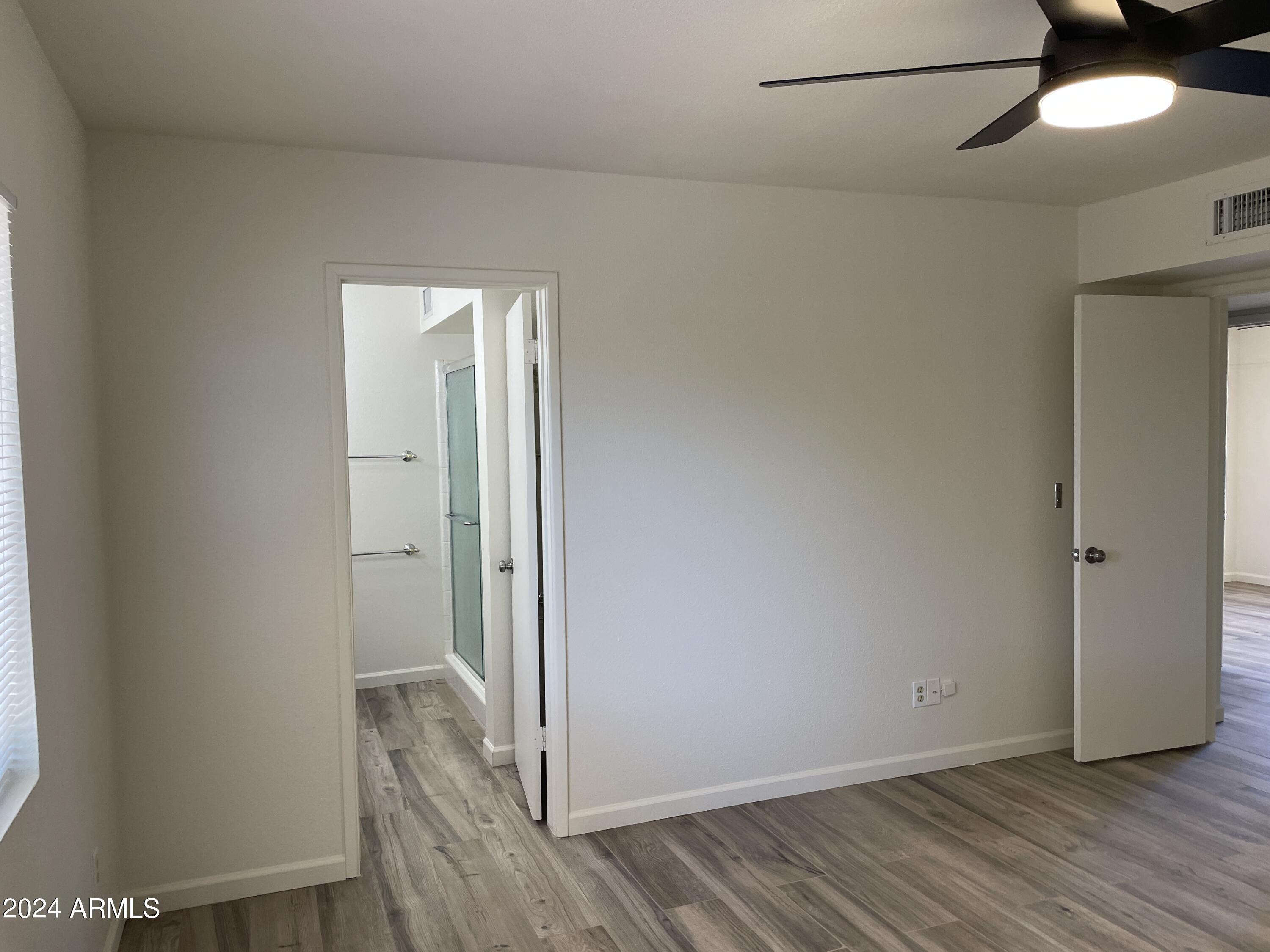 5123 W LARKSPUR Drive