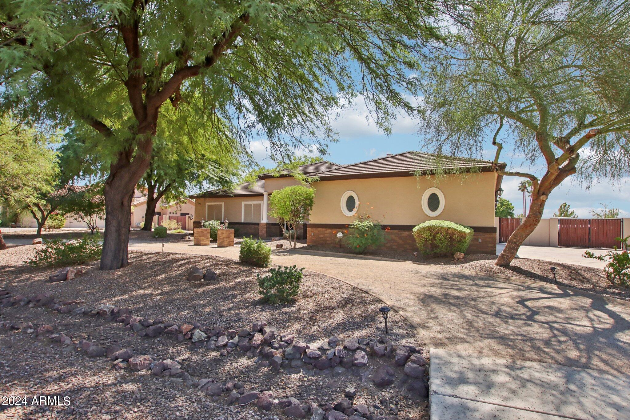 18049 W DENTON Avenue