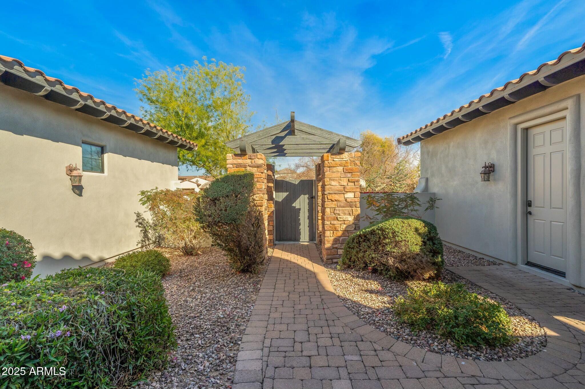 891 W PALO BREA Drive
