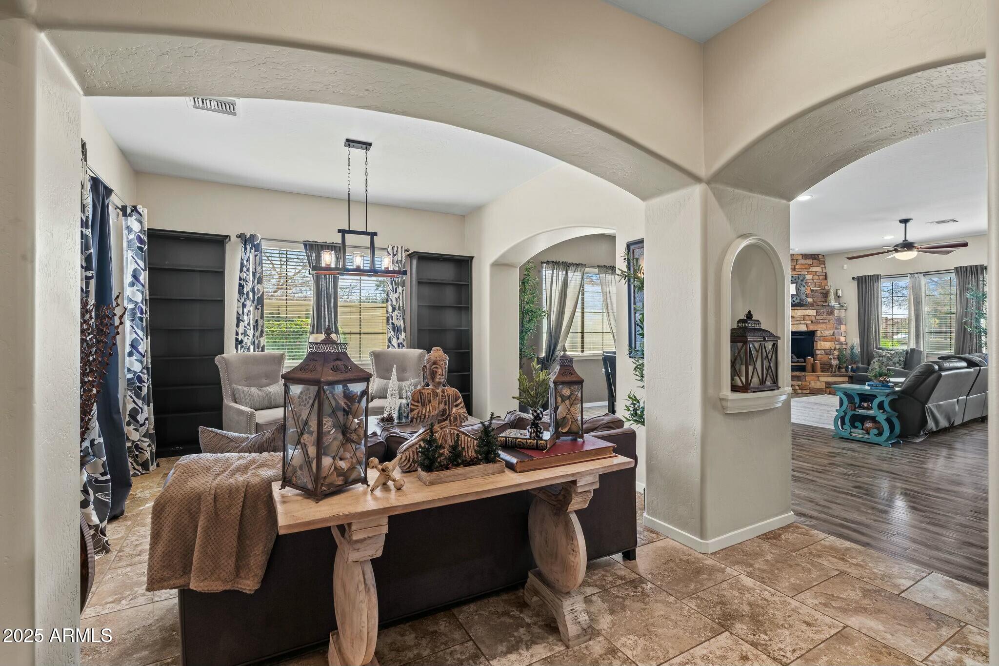 891 W PALO BREA Drive