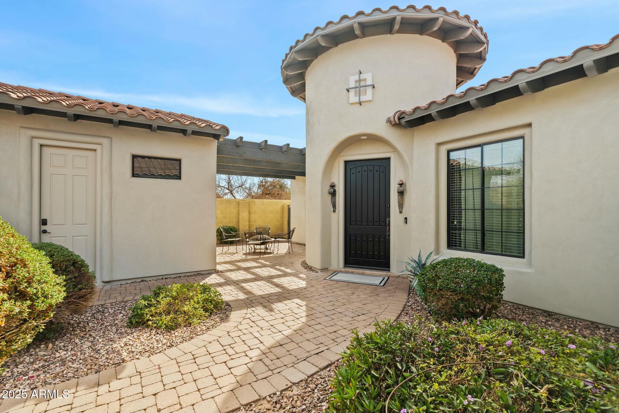891 W PALO BREA Drive