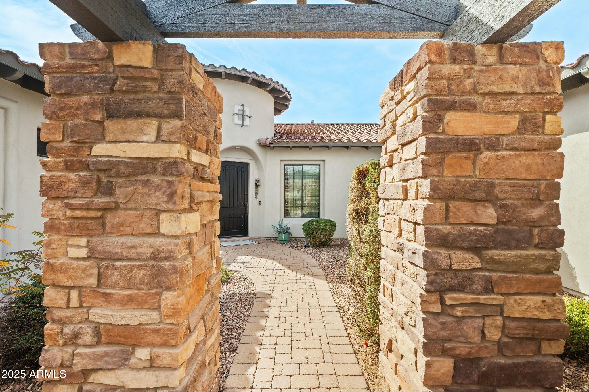 891 W PALO BREA Drive