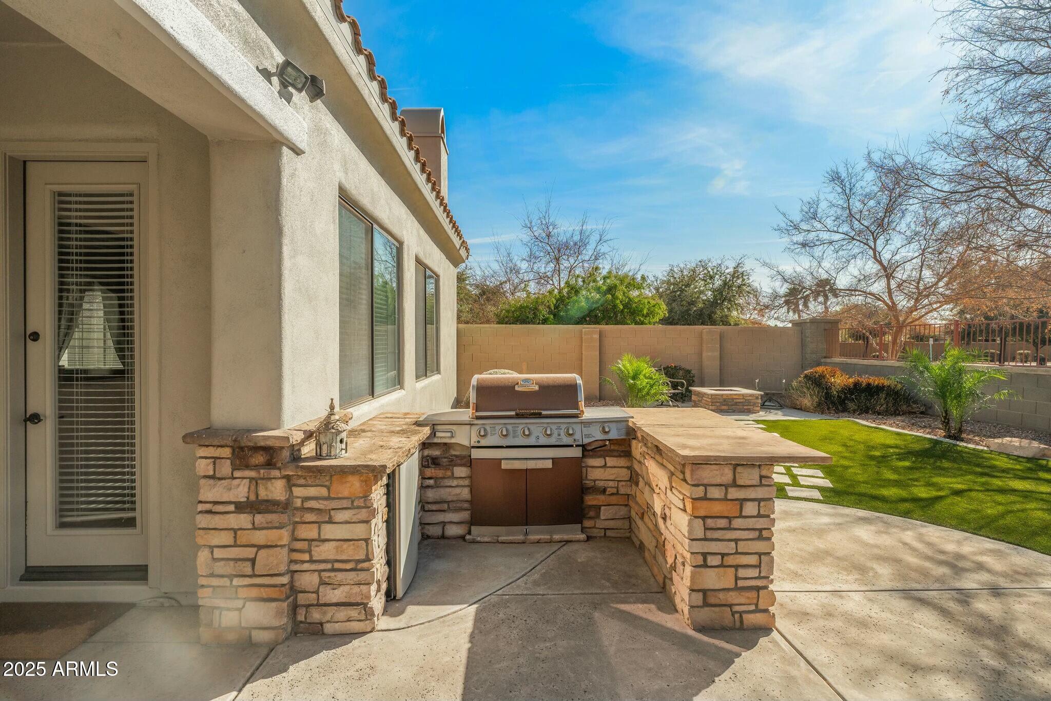 891 W PALO BREA Drive
