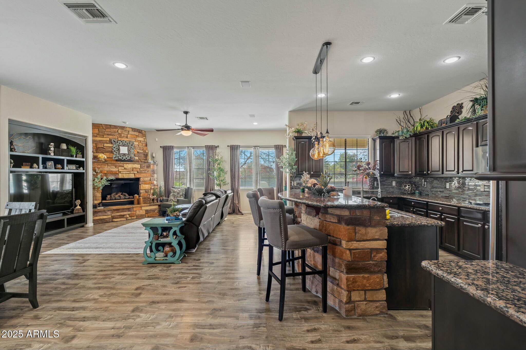 891 W PALO BREA Drive