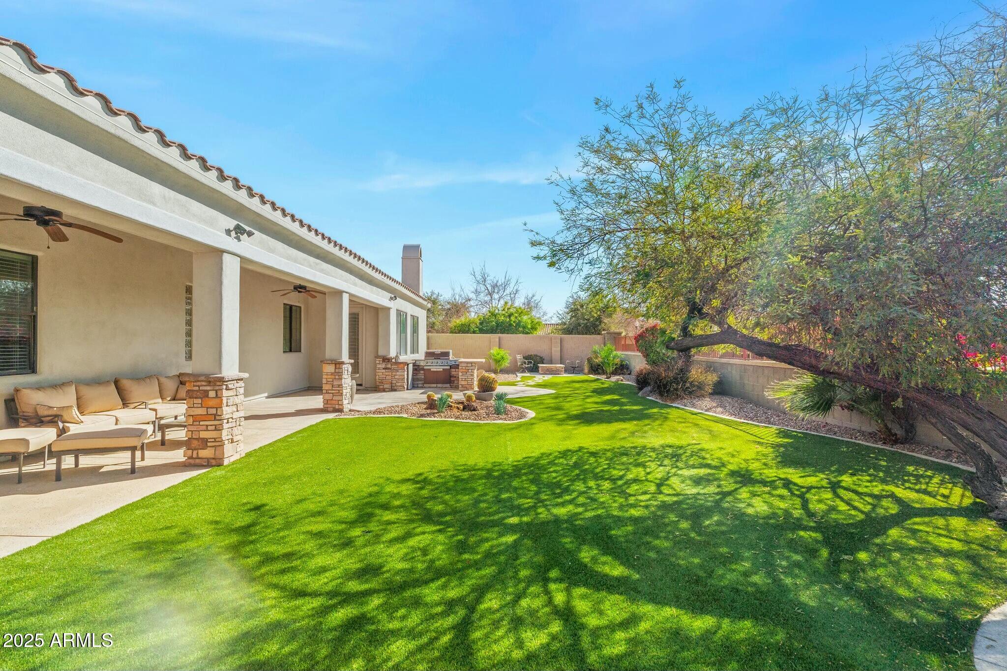 891 W PALO BREA Drive