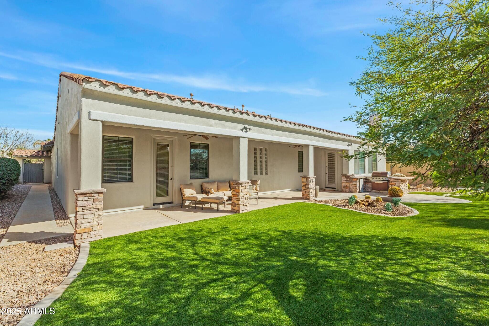 891 W PALO BREA Drive