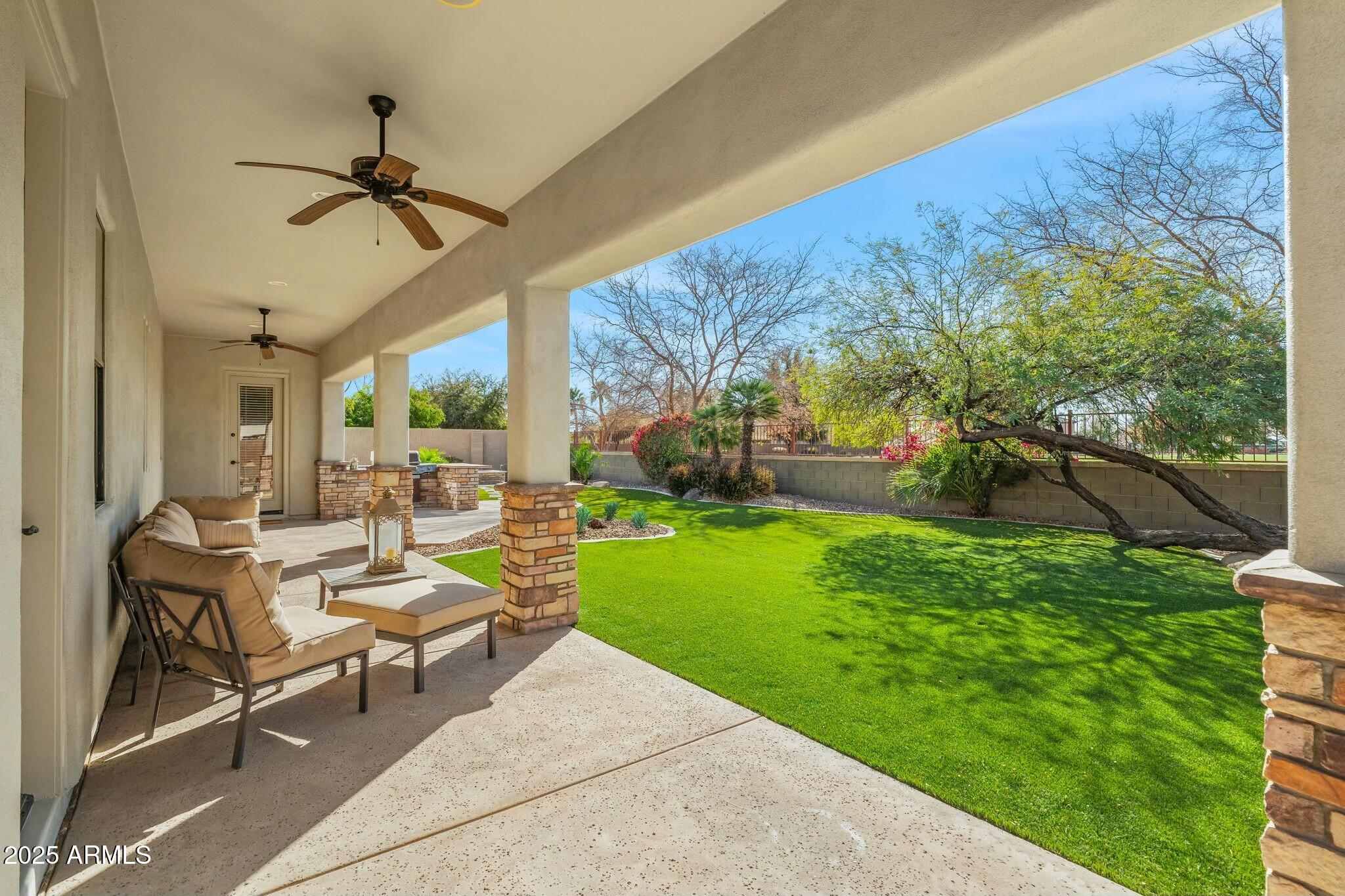 891 W PALO BREA Drive