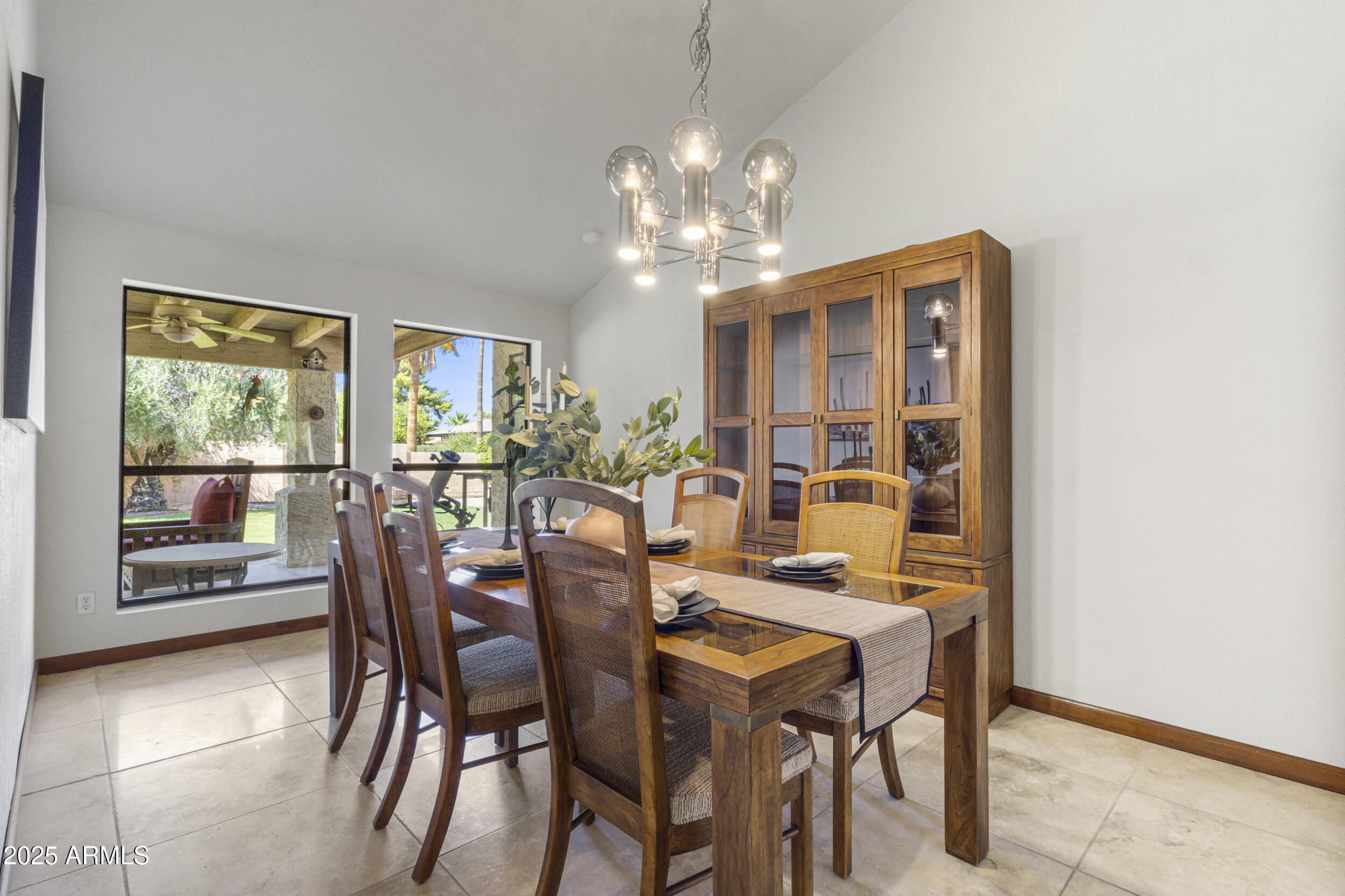 460 E ESTERO Lane