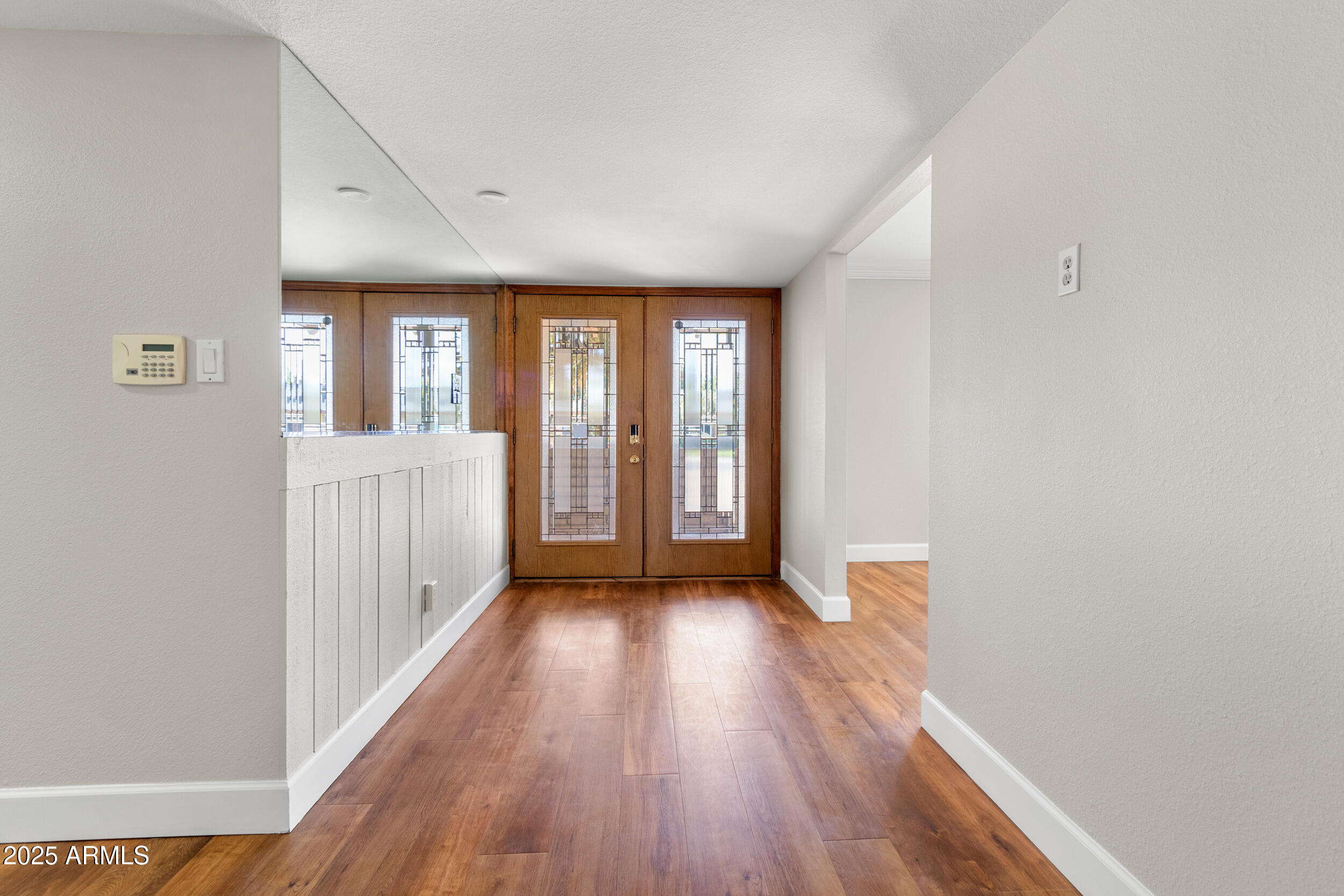 718 E FAIRMONT Drive