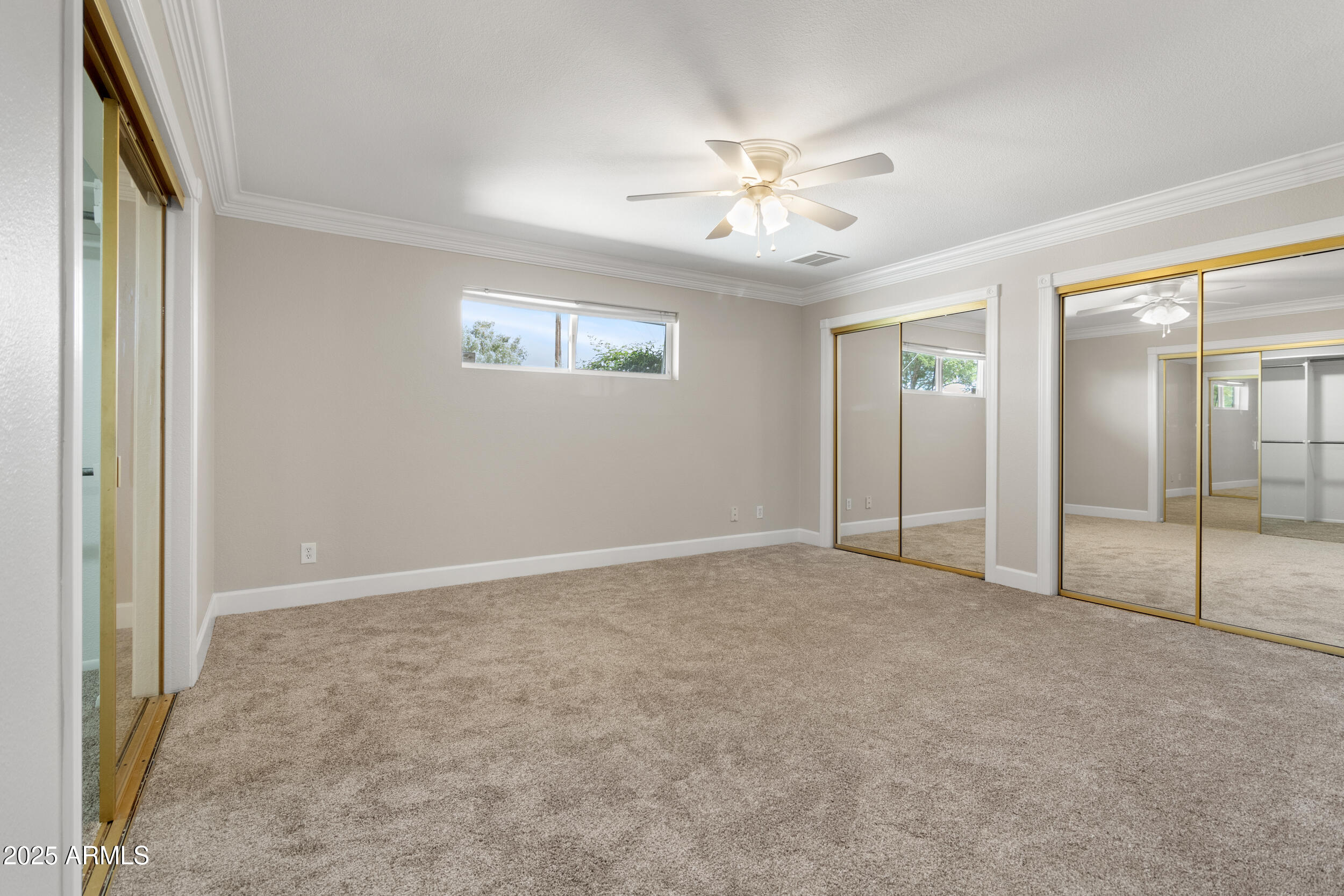 718 E FAIRMONT Drive