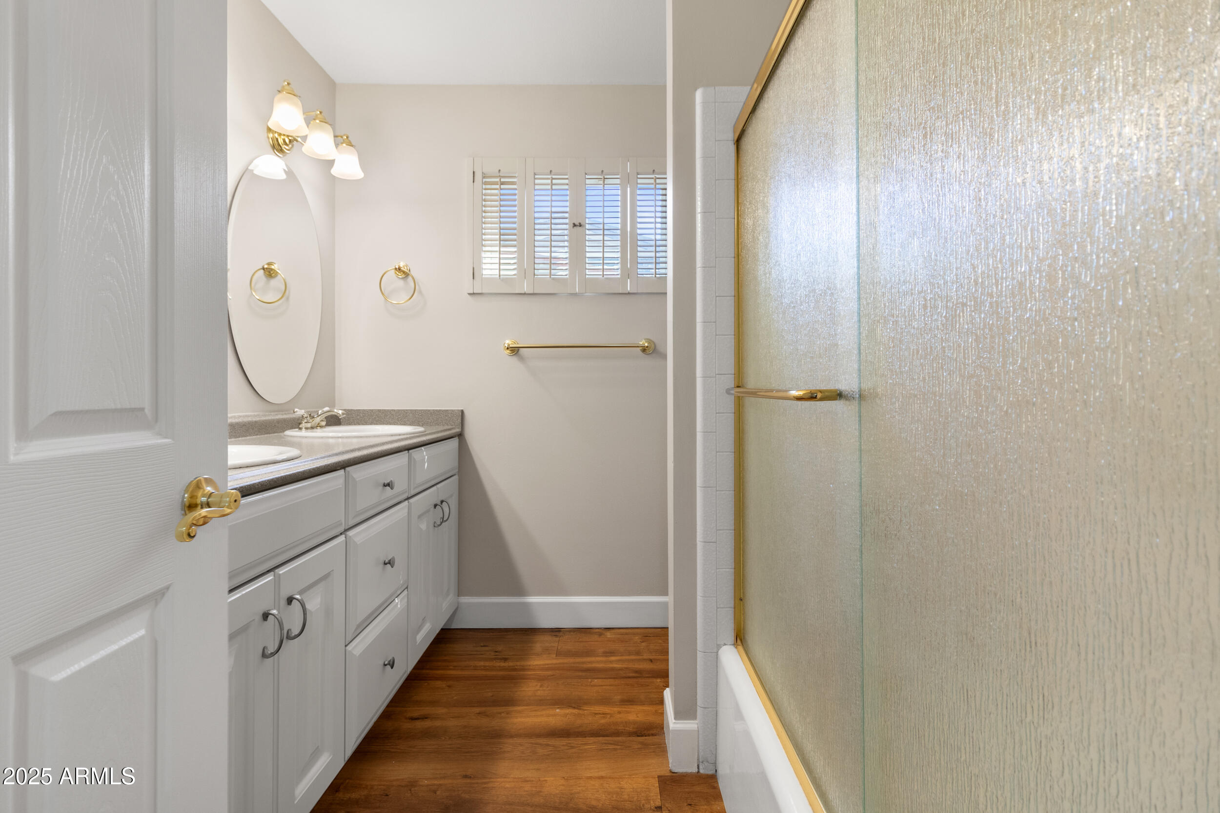 718 E FAIRMONT Drive