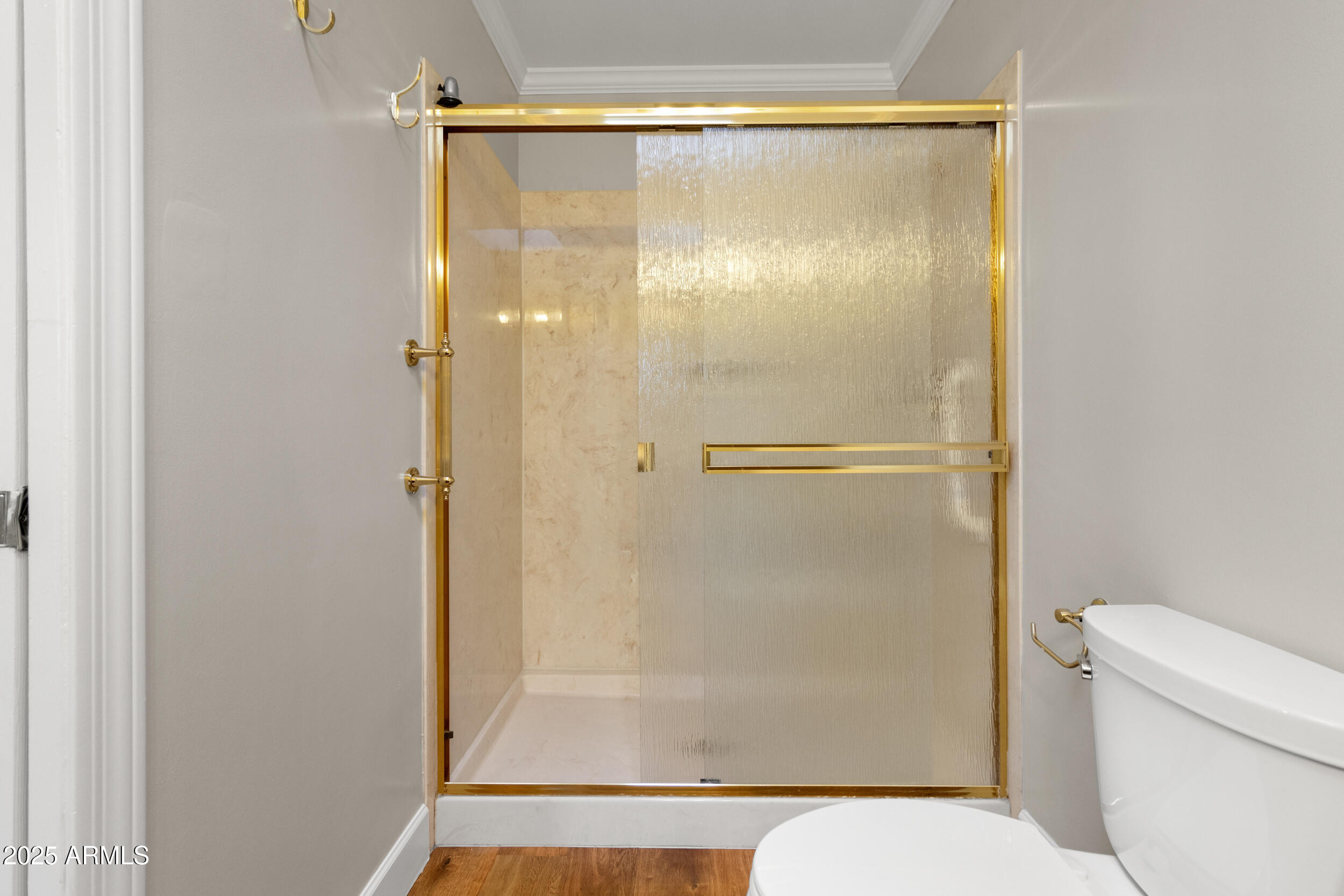 718 E FAIRMONT Drive