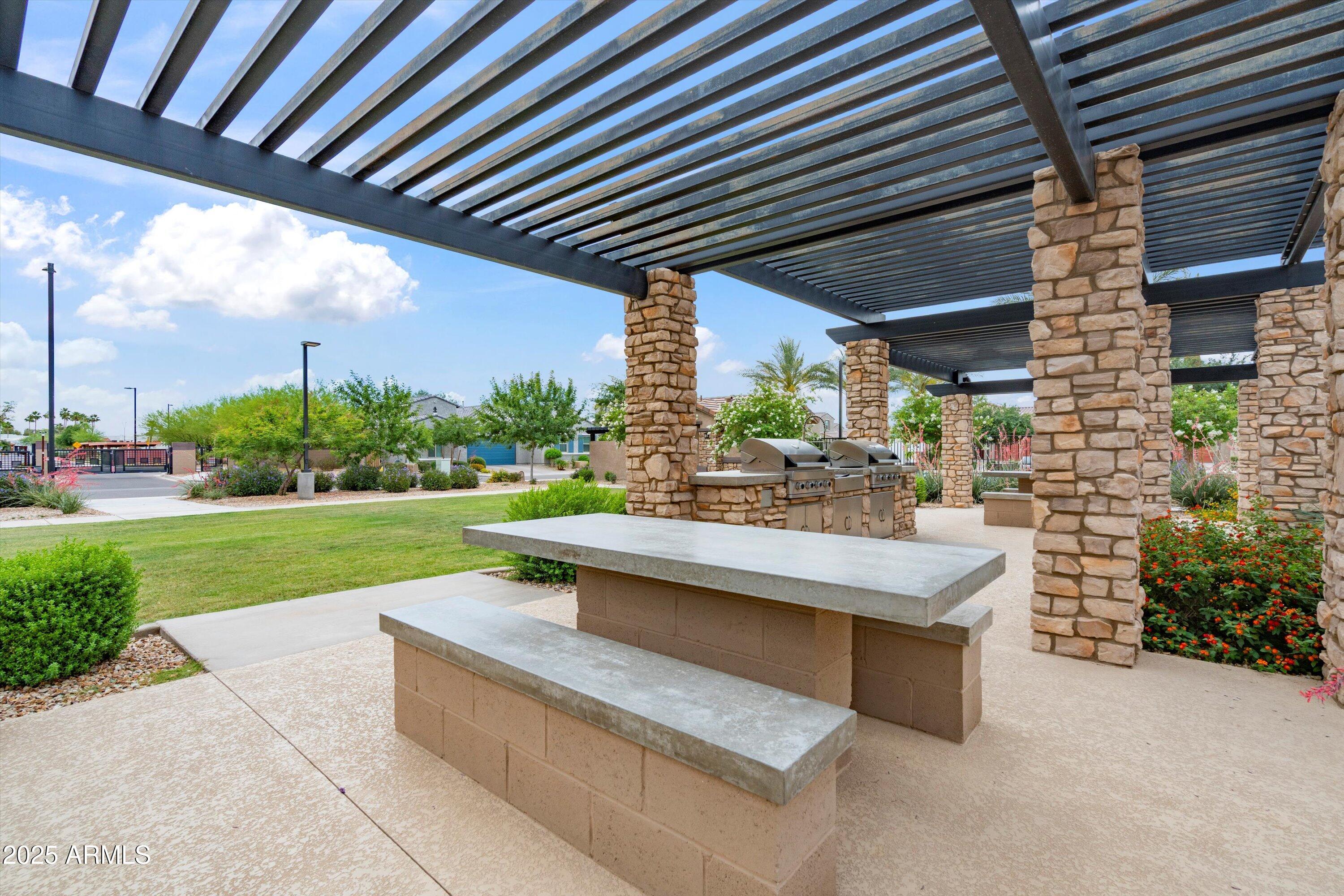 14075 W Desert Flower Drive