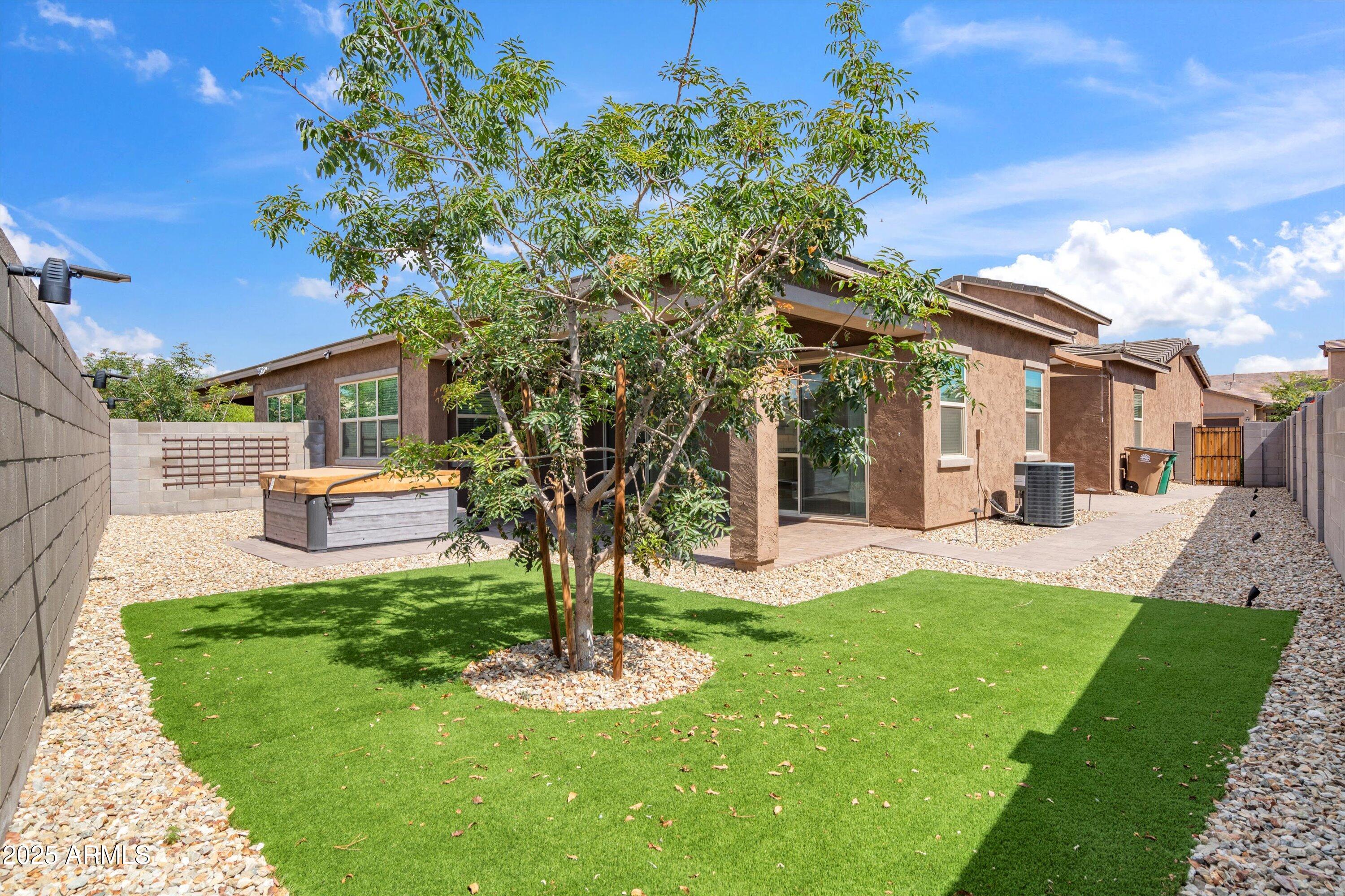 14075 W Desert Flower Drive