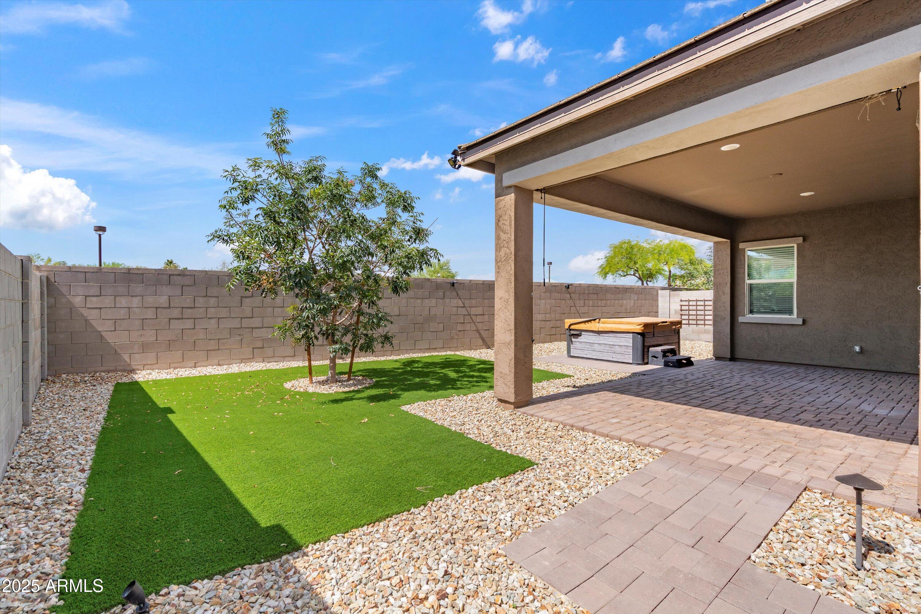 14075 W Desert Flower Drive