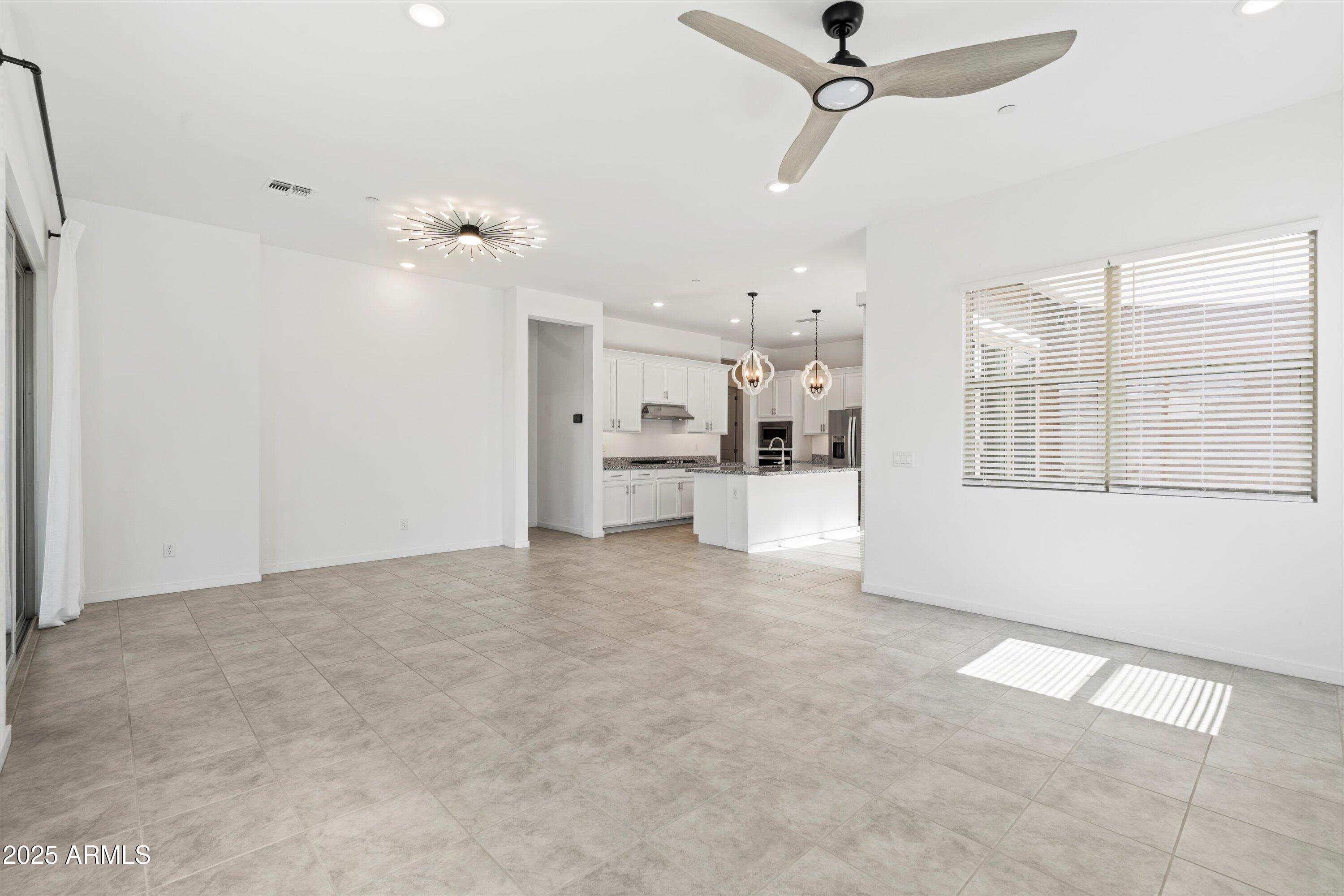 14075 W Desert Flower Drive