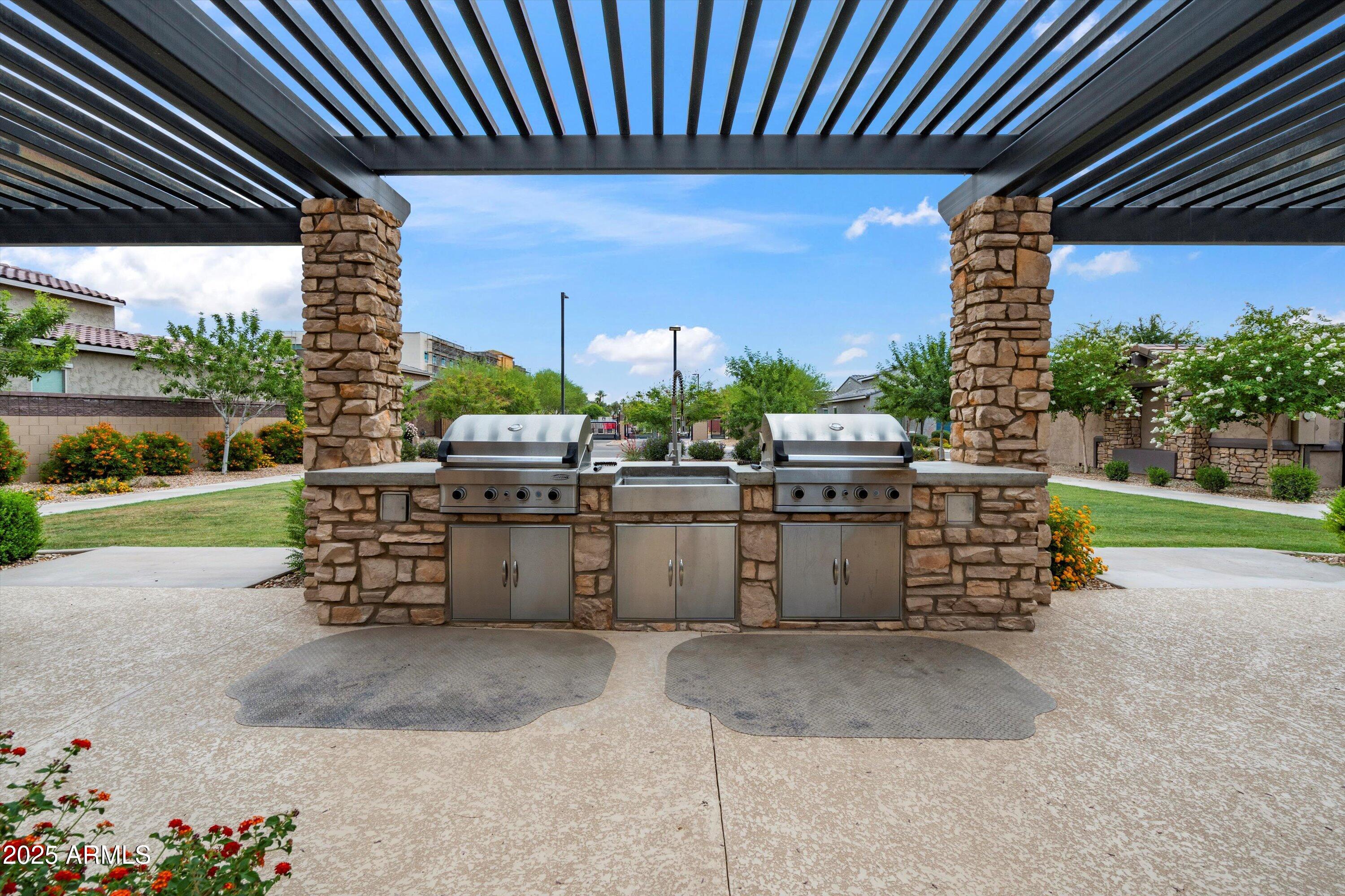 14075 W Desert Flower Drive