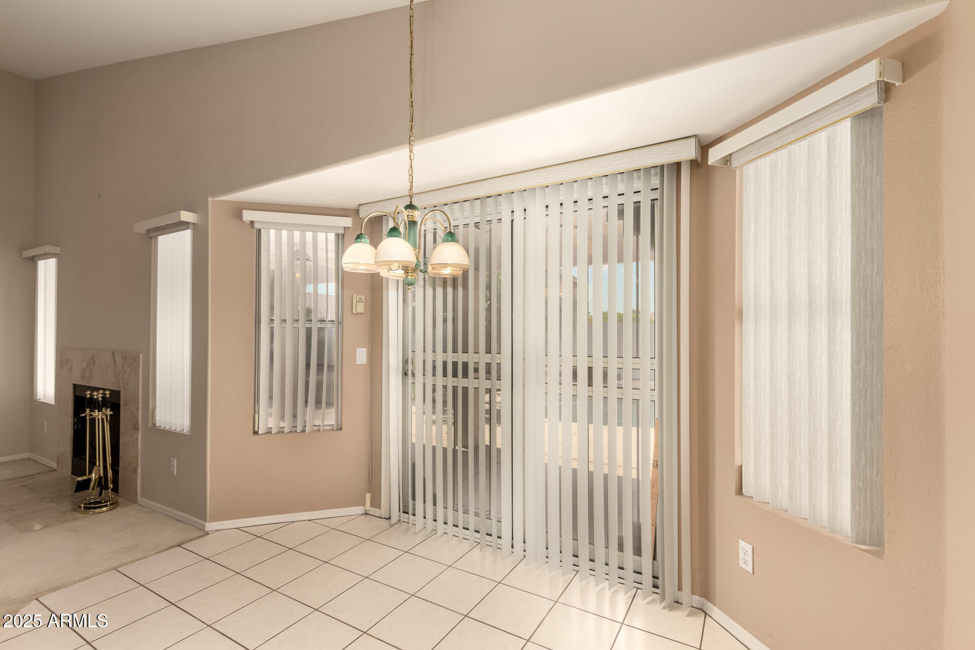 7236 W LOS GATOS Drive