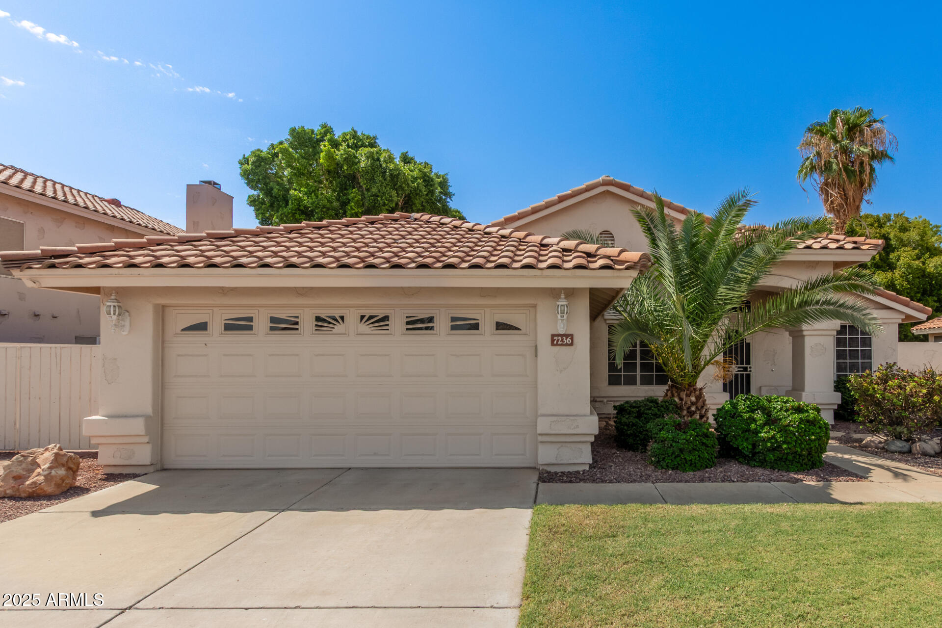 7236 W LOS GATOS Drive