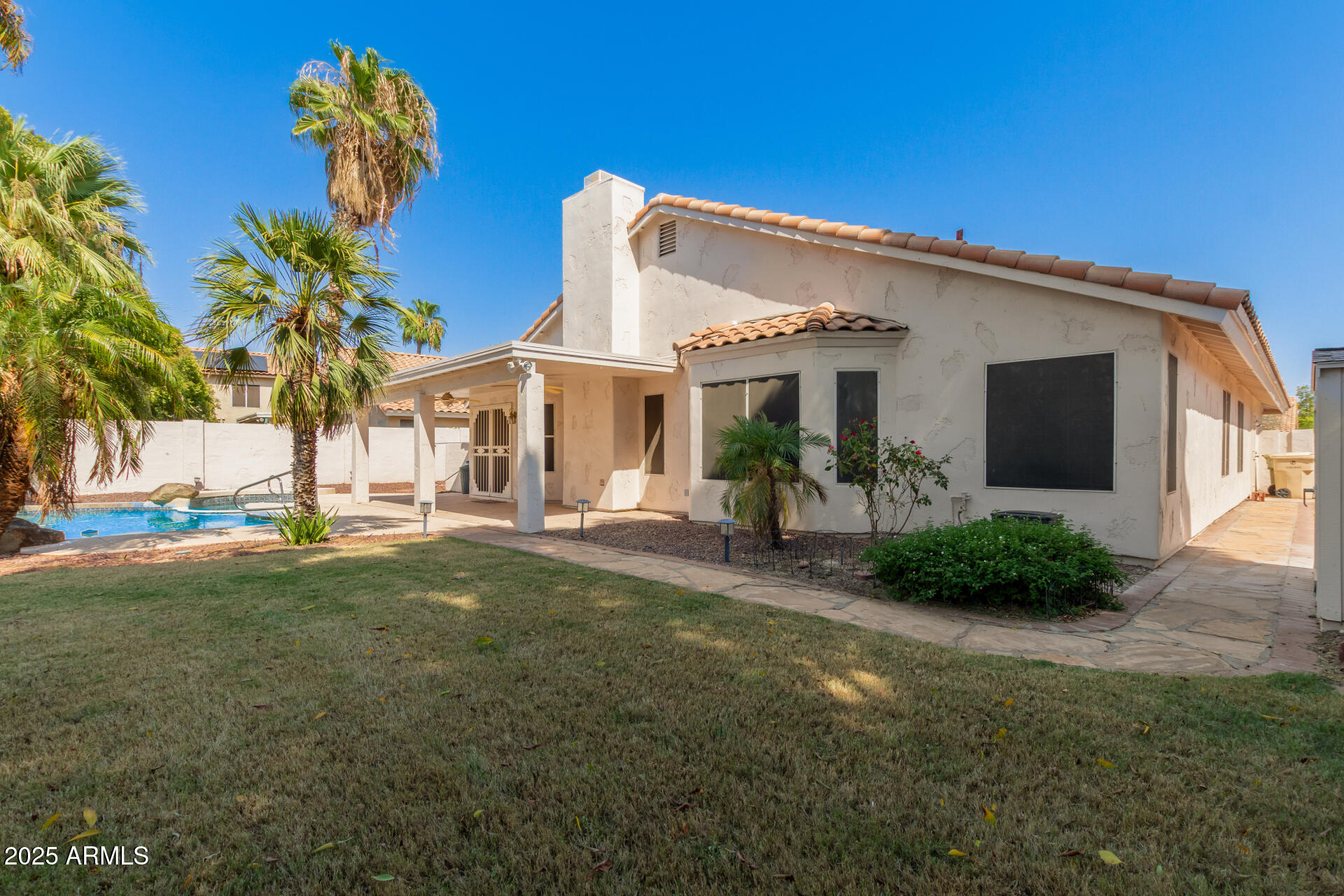 7236 W LOS GATOS Drive