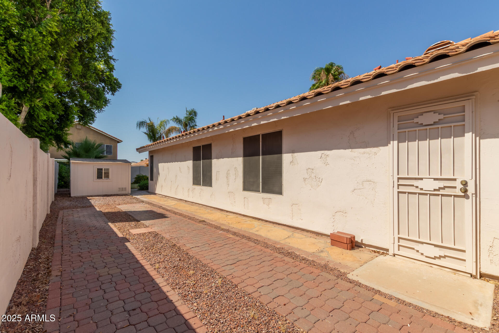 7236 W LOS GATOS Drive