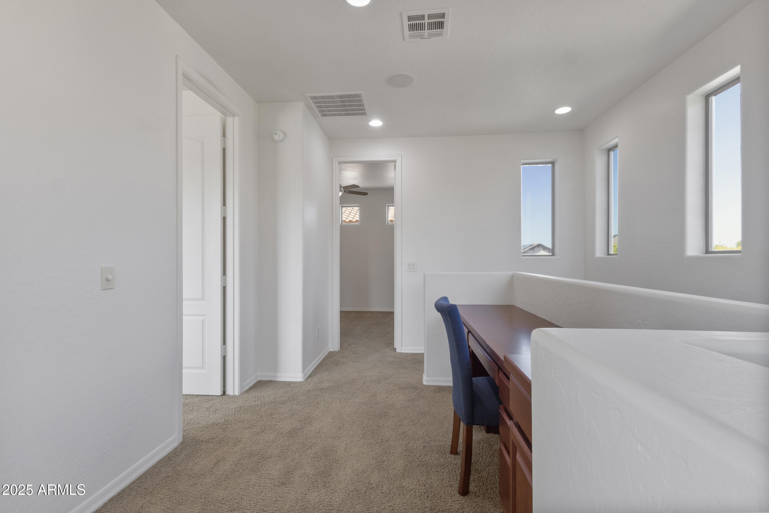 785 W VILLAGE Parkway