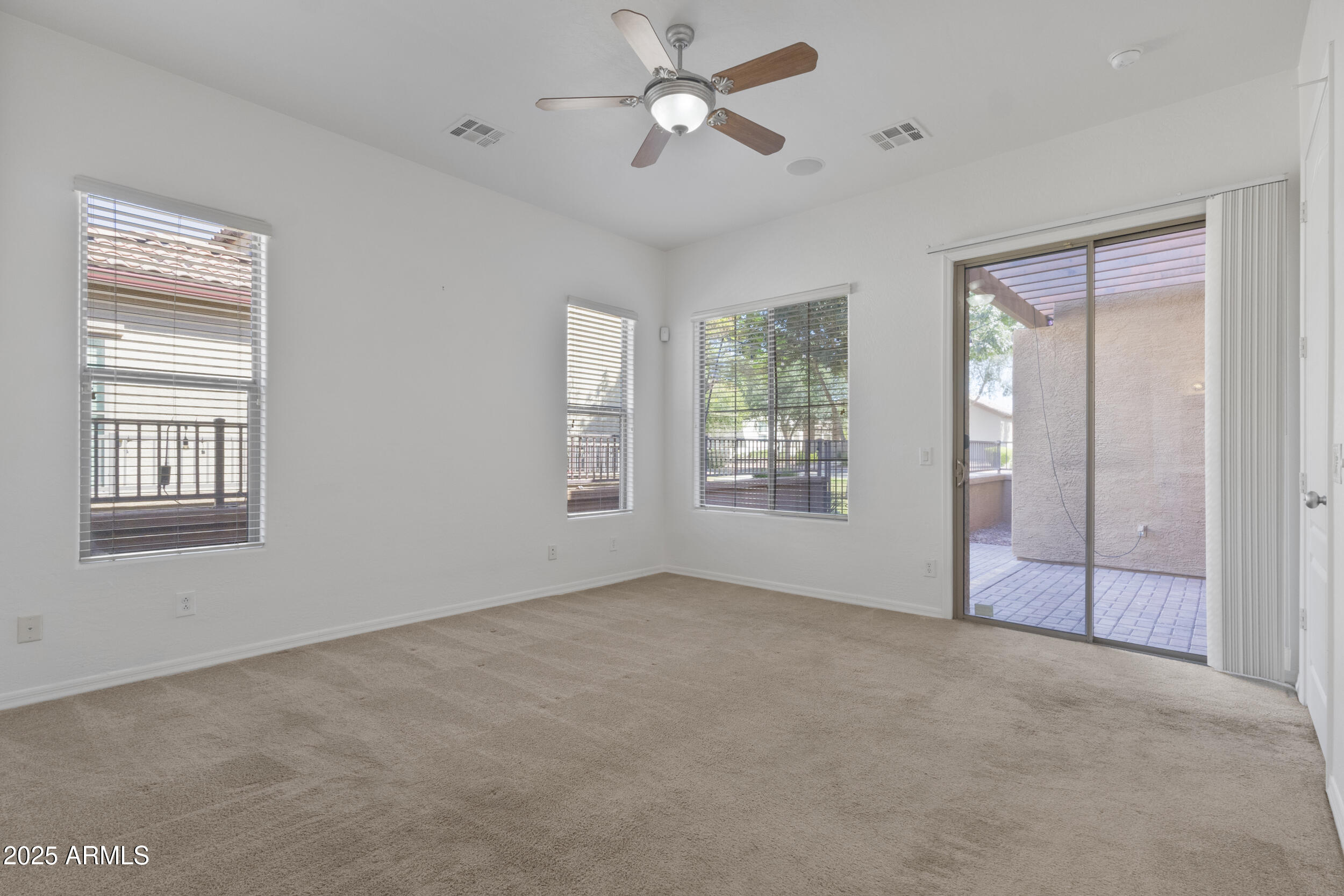 785 W VILLAGE Parkway