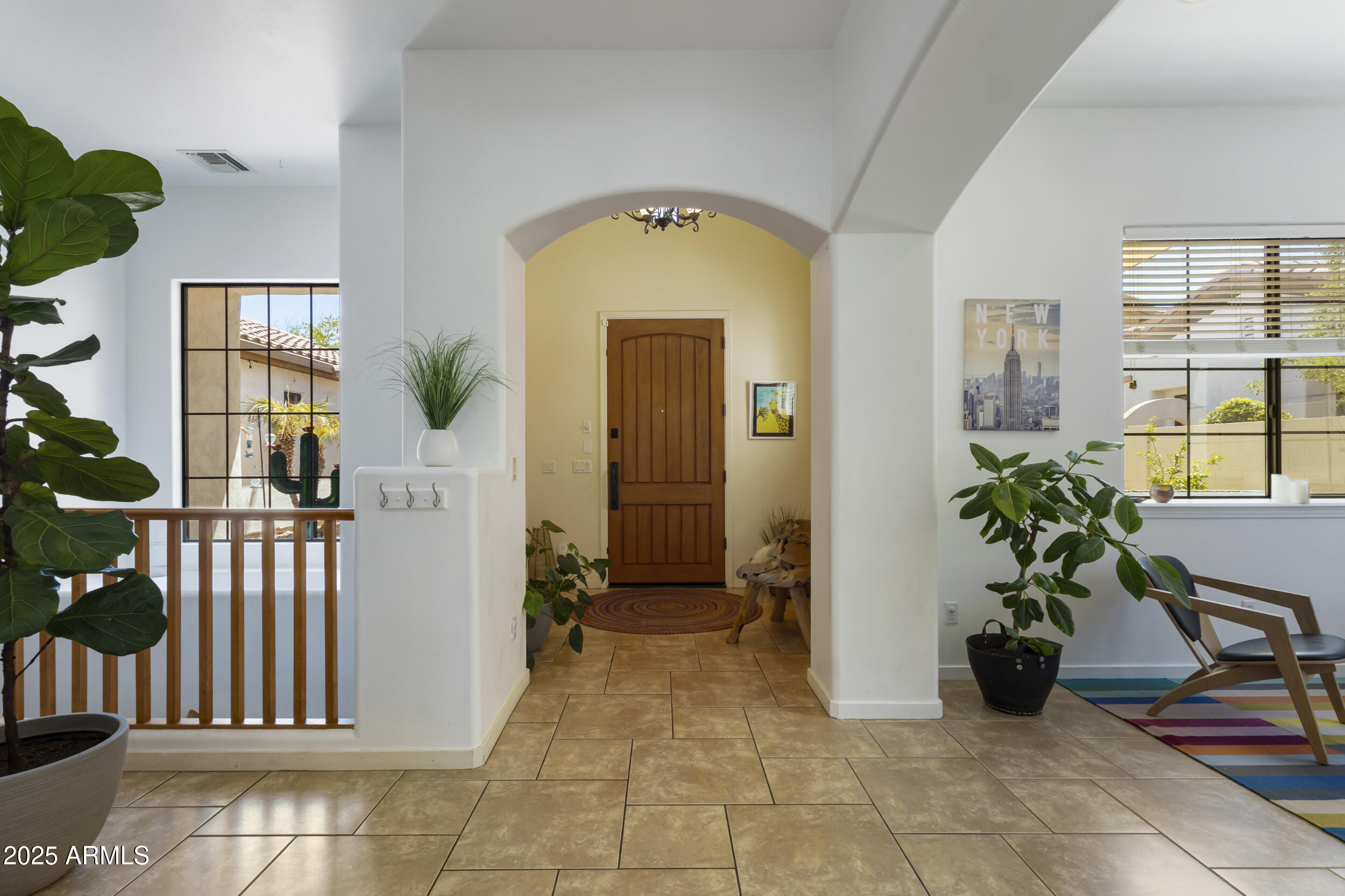 934 W ELM Street