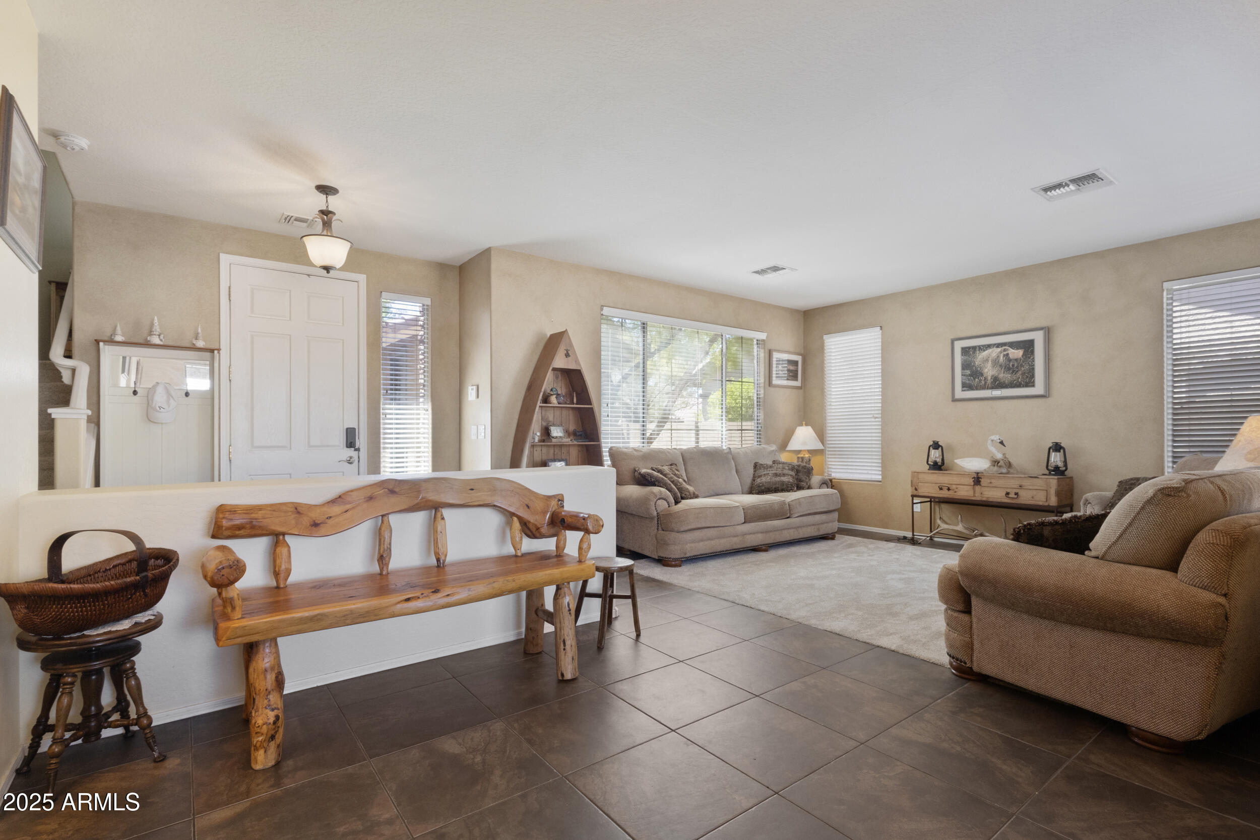 2116 W KURALT Drive