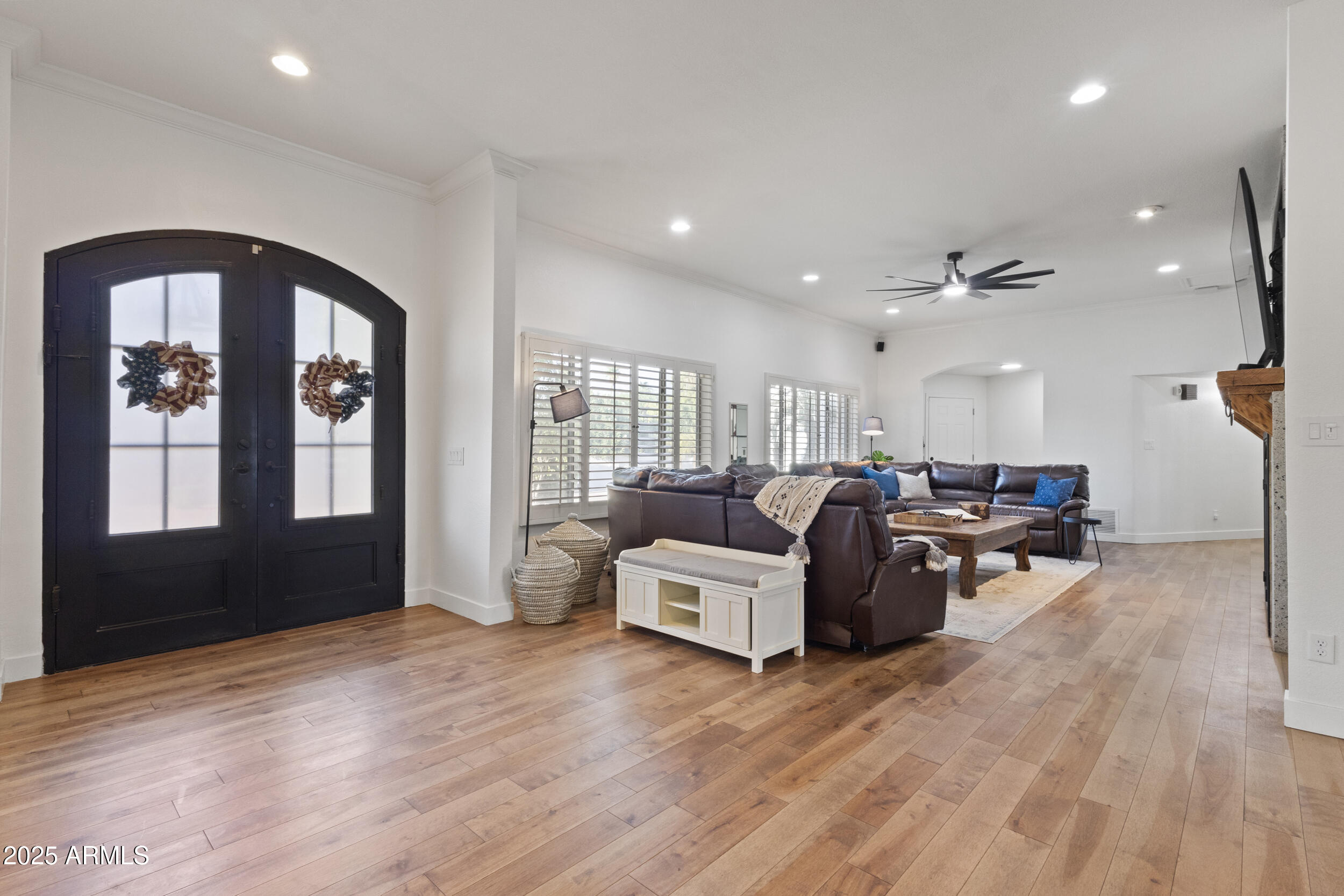 1153 N ORO Vista