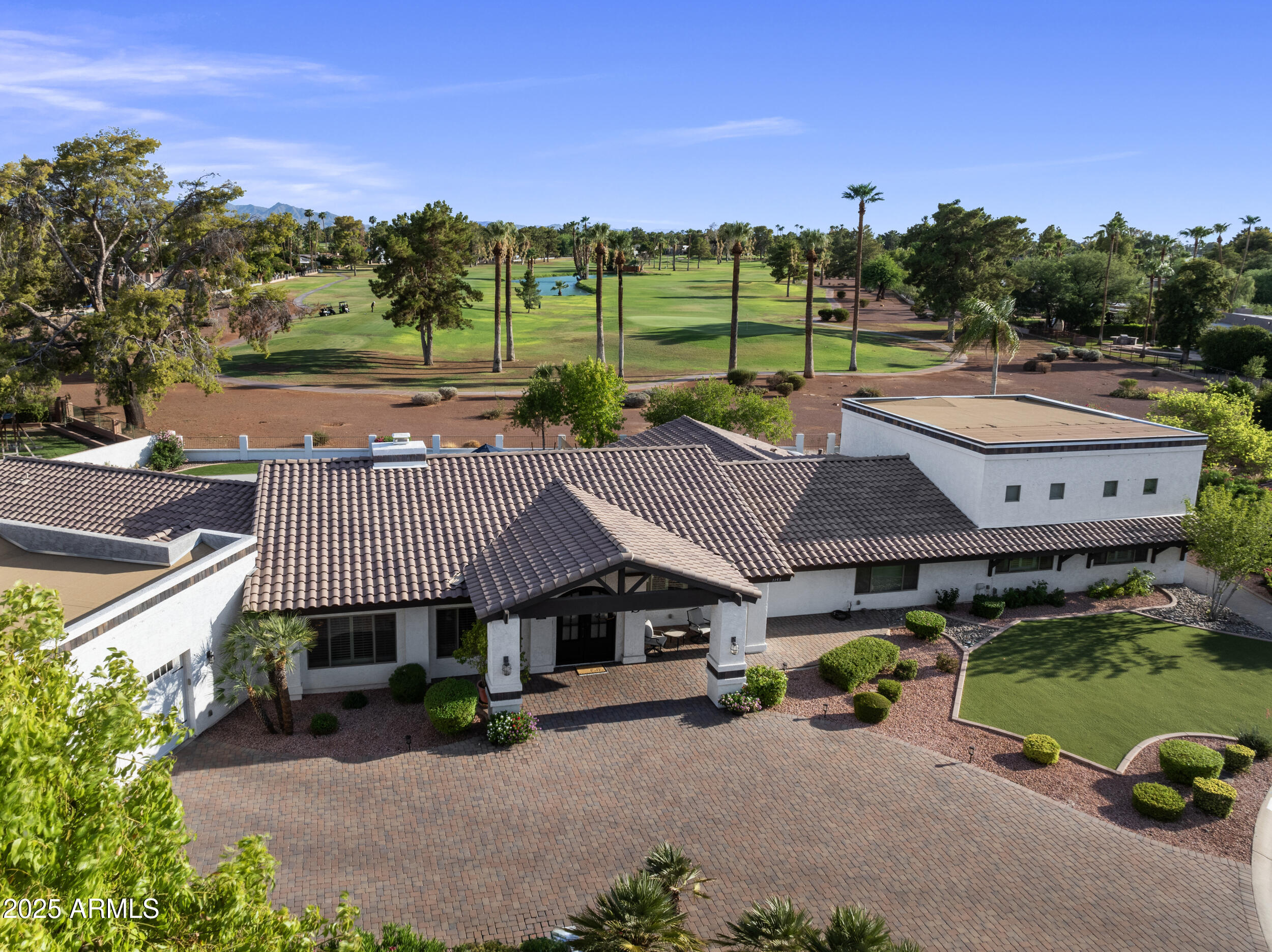 1153 N ORO Vista