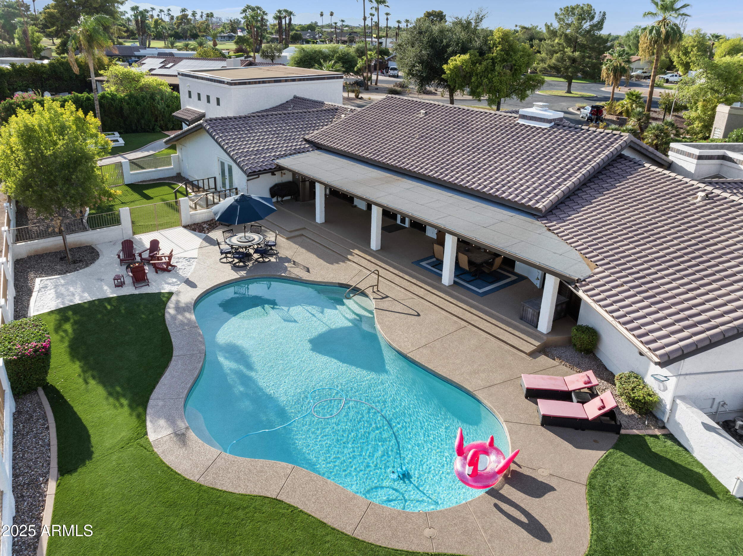 1153 N ORO Vista