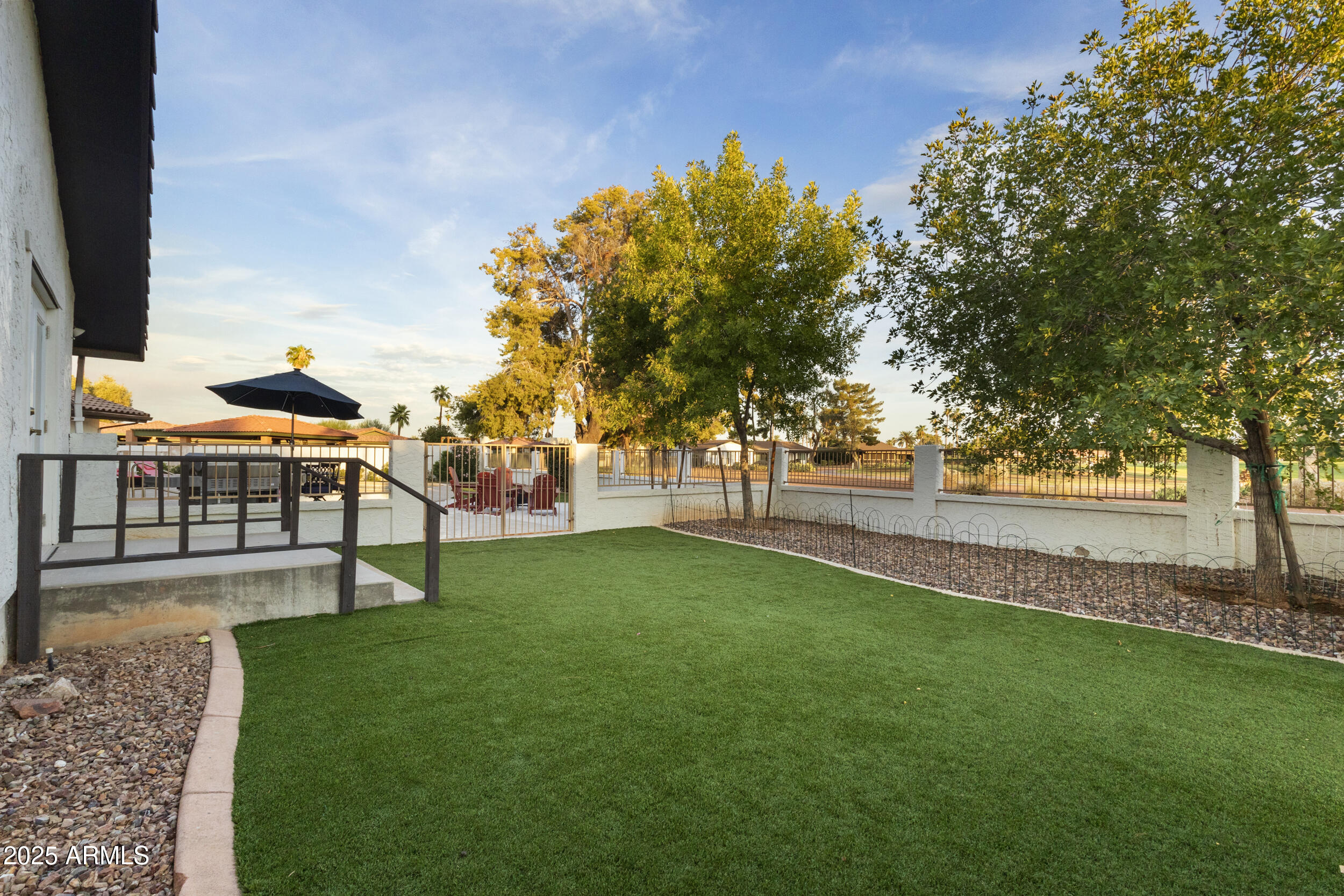 1153 N ORO Vista