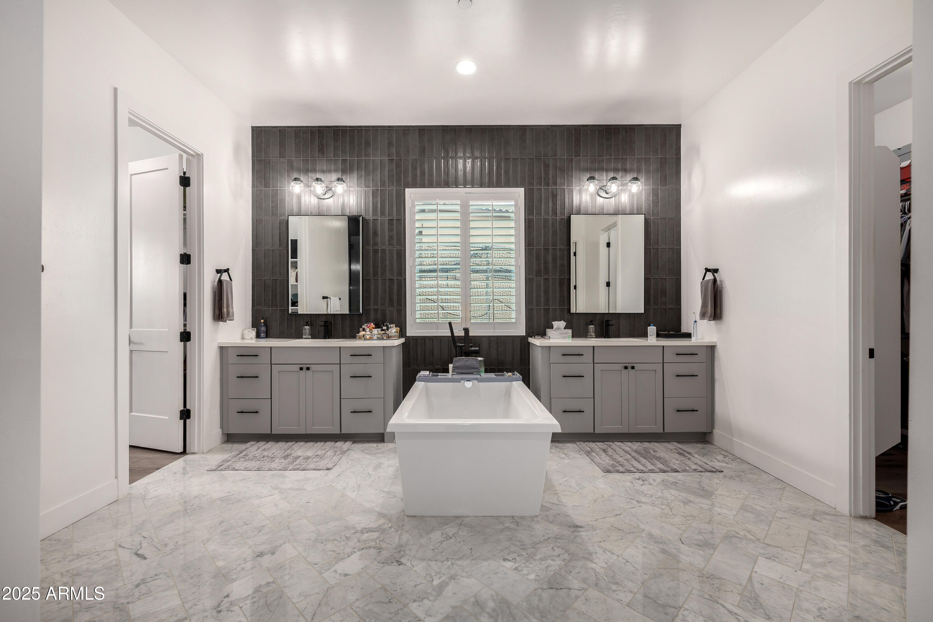 18179 W COOLIDGE Street