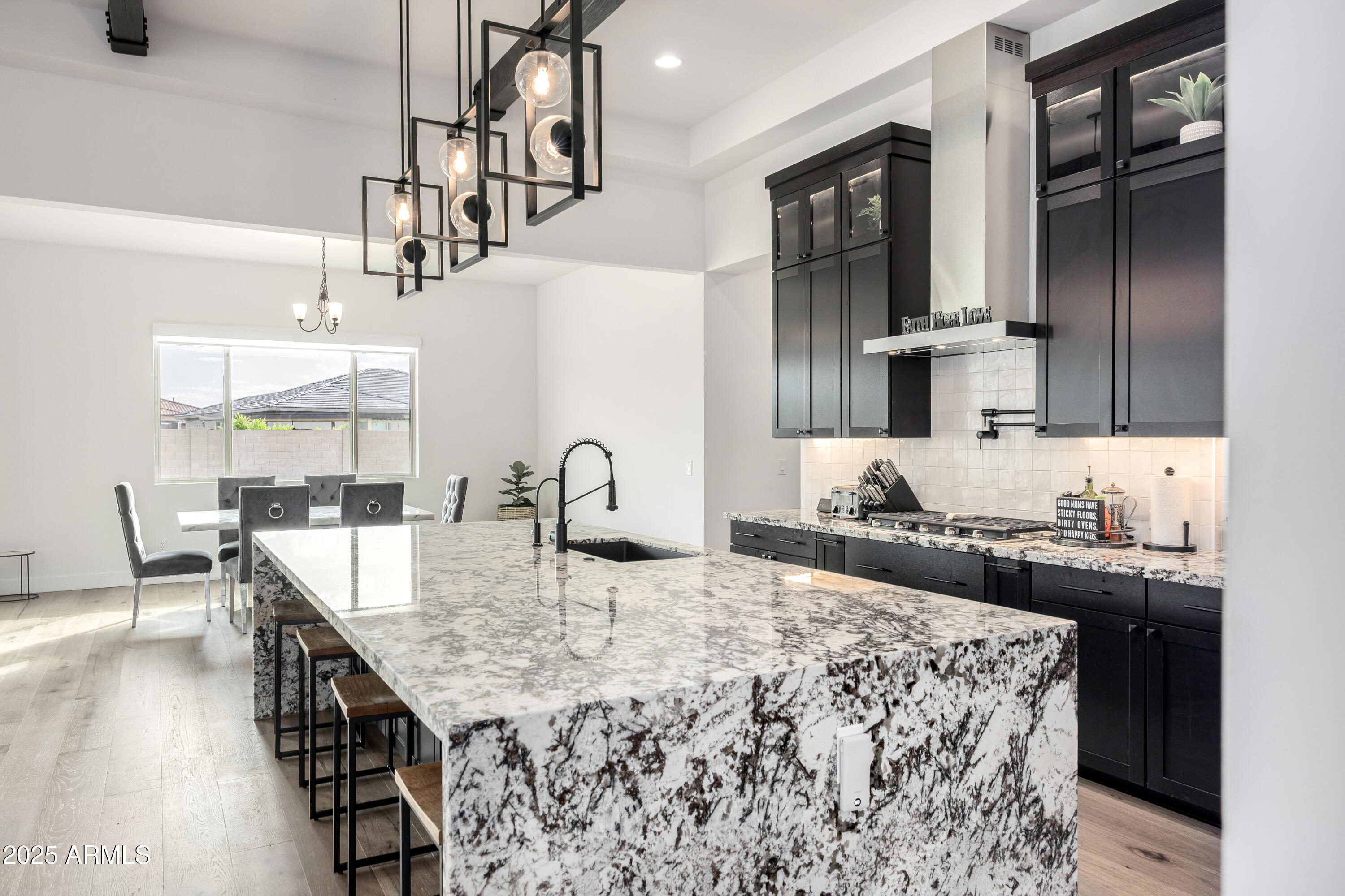 18179 W COOLIDGE Street