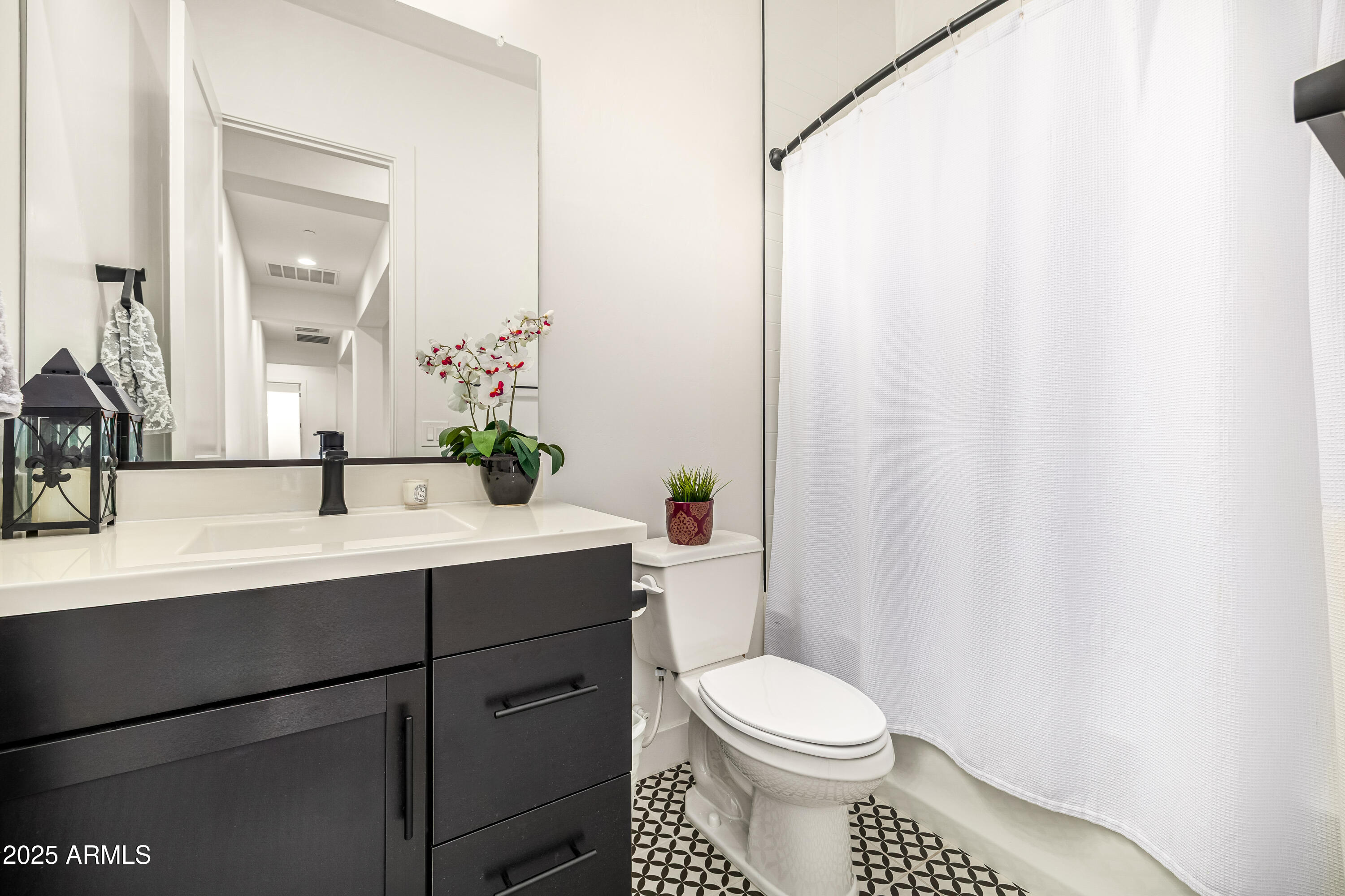 18179 W COOLIDGE Street