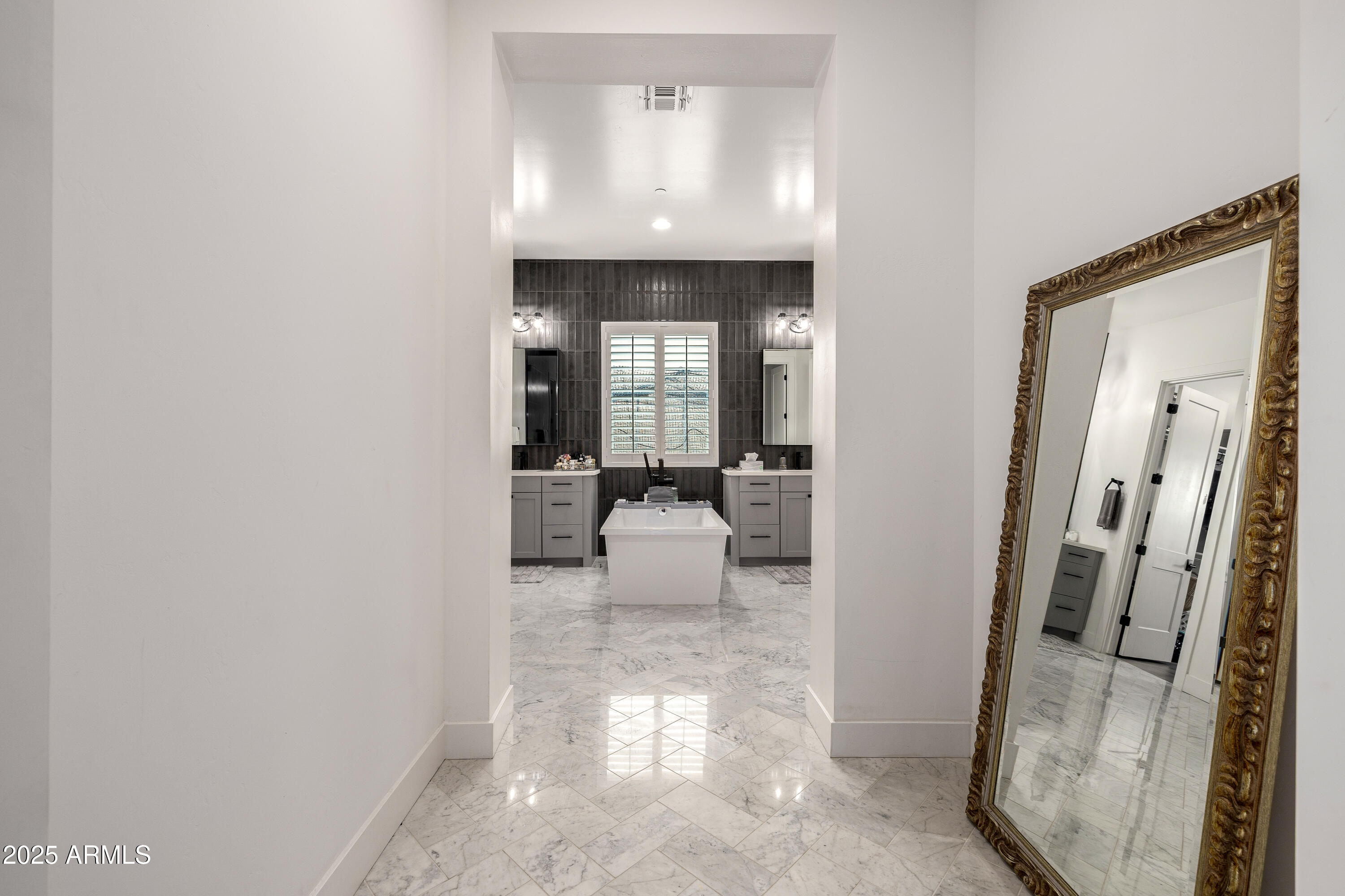 18179 W COOLIDGE Street